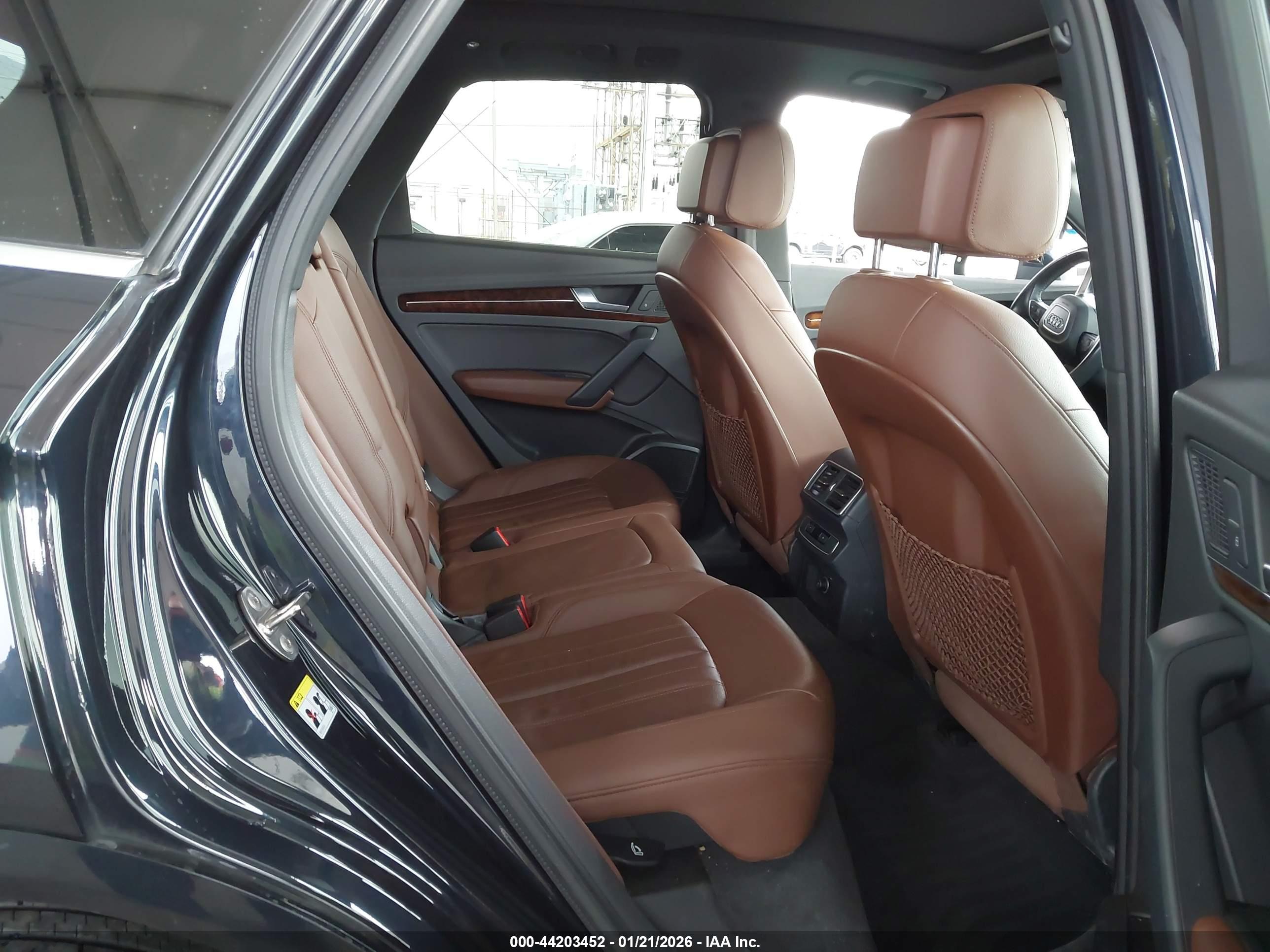 AUDI Q5 image 8