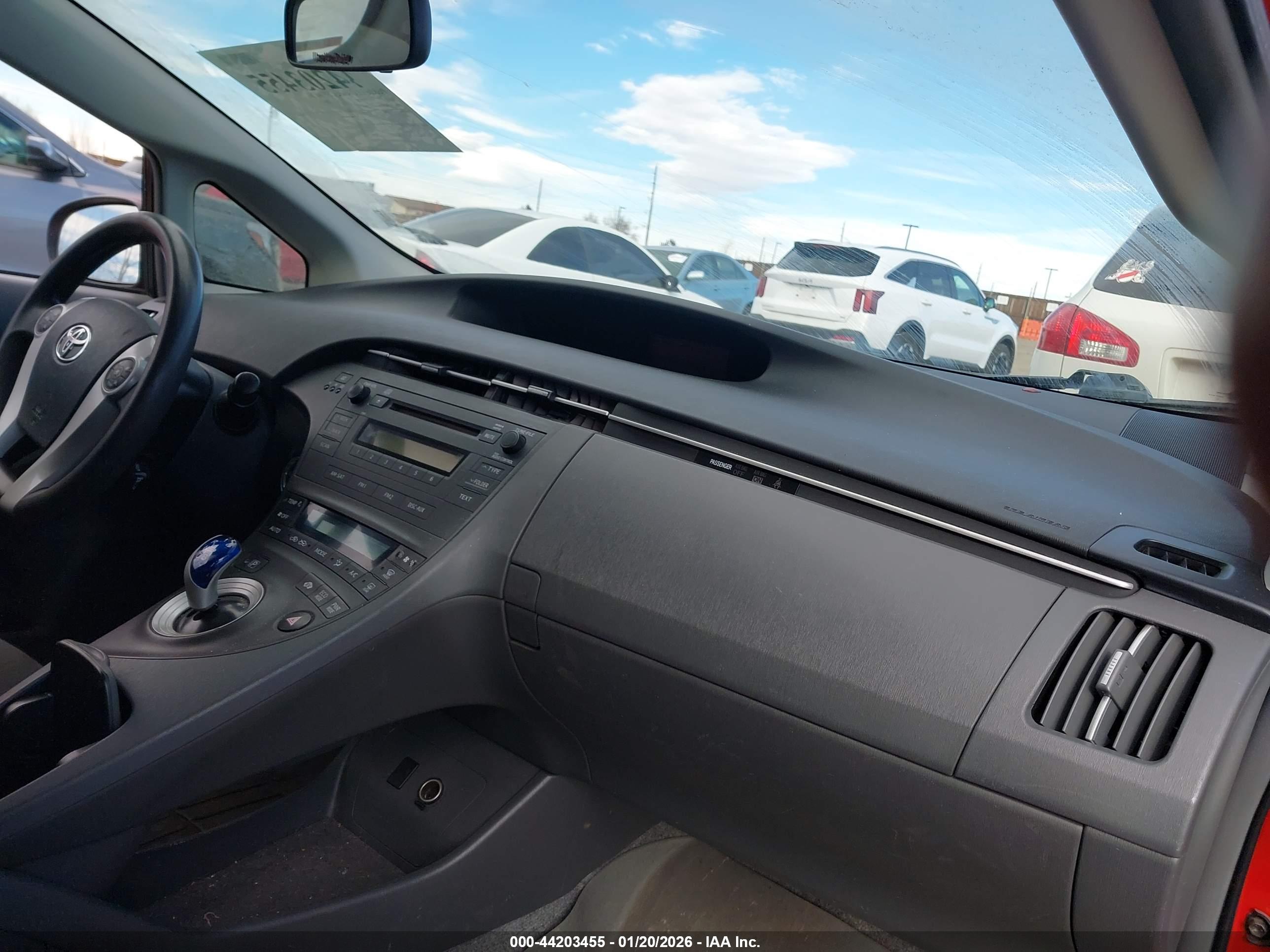 TOYOTA PRIUS image 5