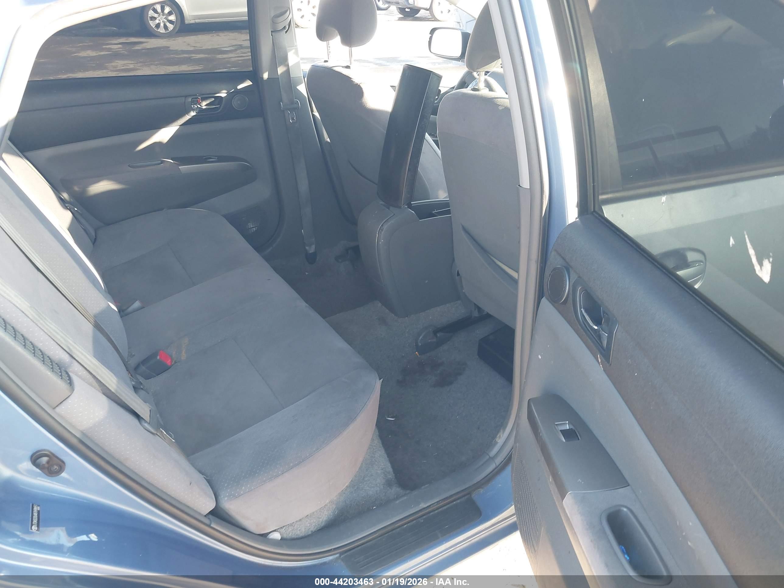 TOYOTA PRIUS image 8