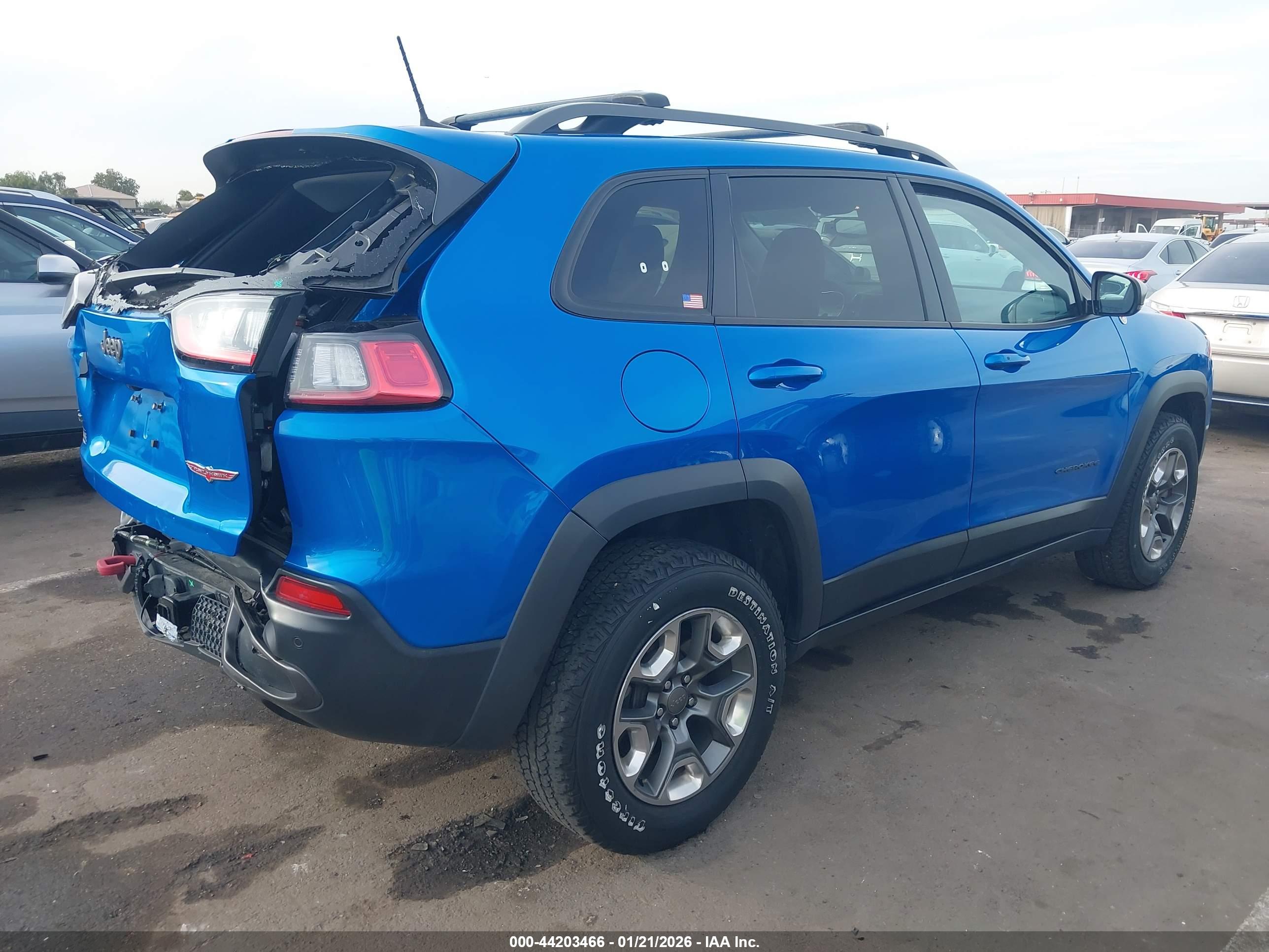 JEEP CHEROKEE image 4