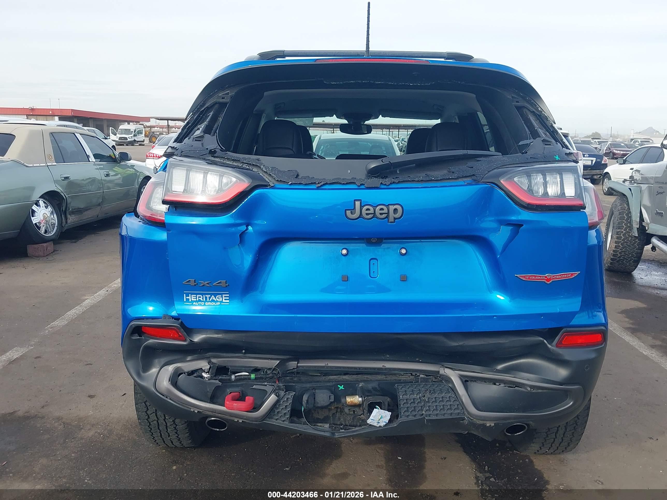 JEEP CHEROKEE image 6