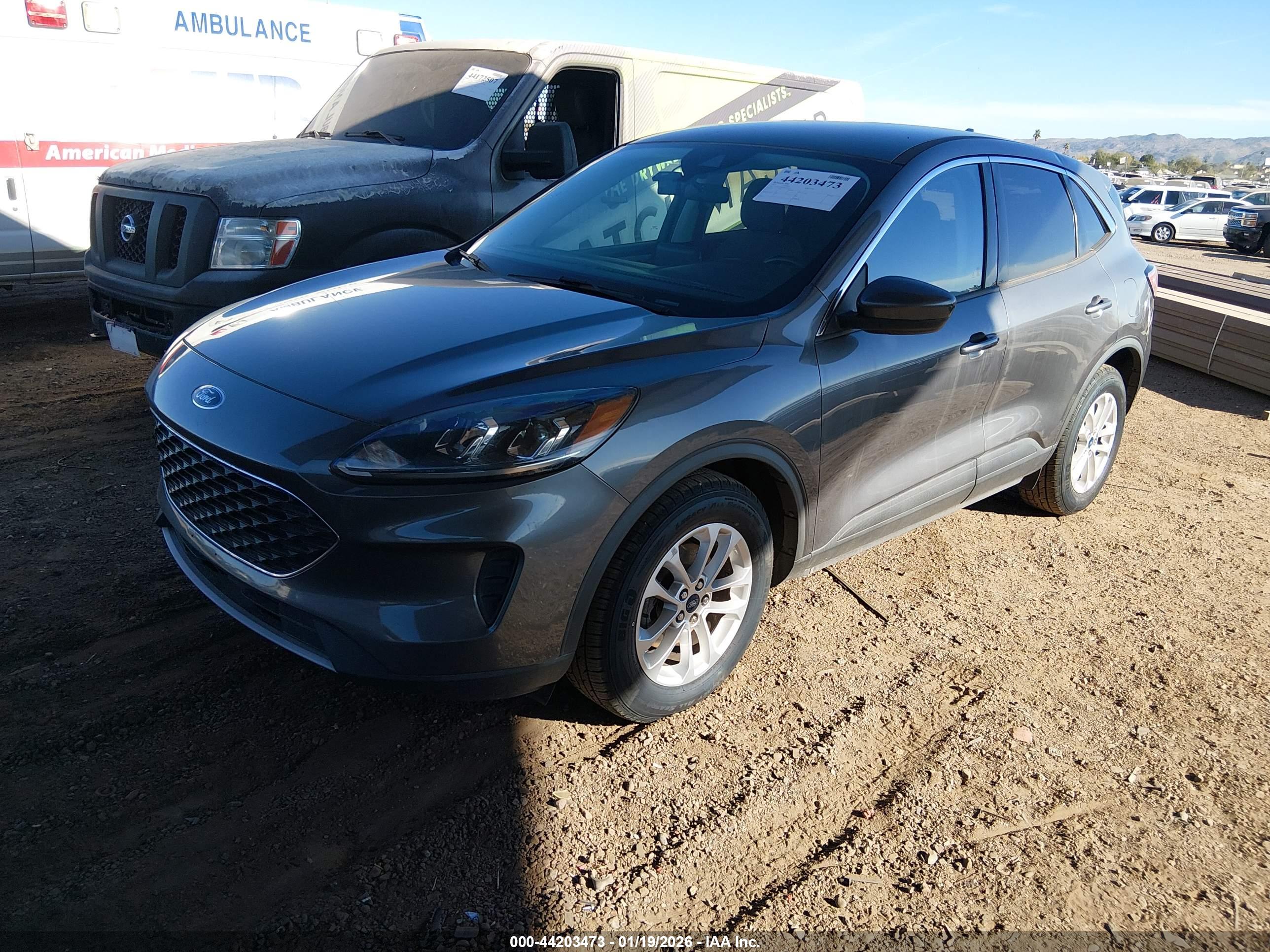 FORD ESCAPE image 2