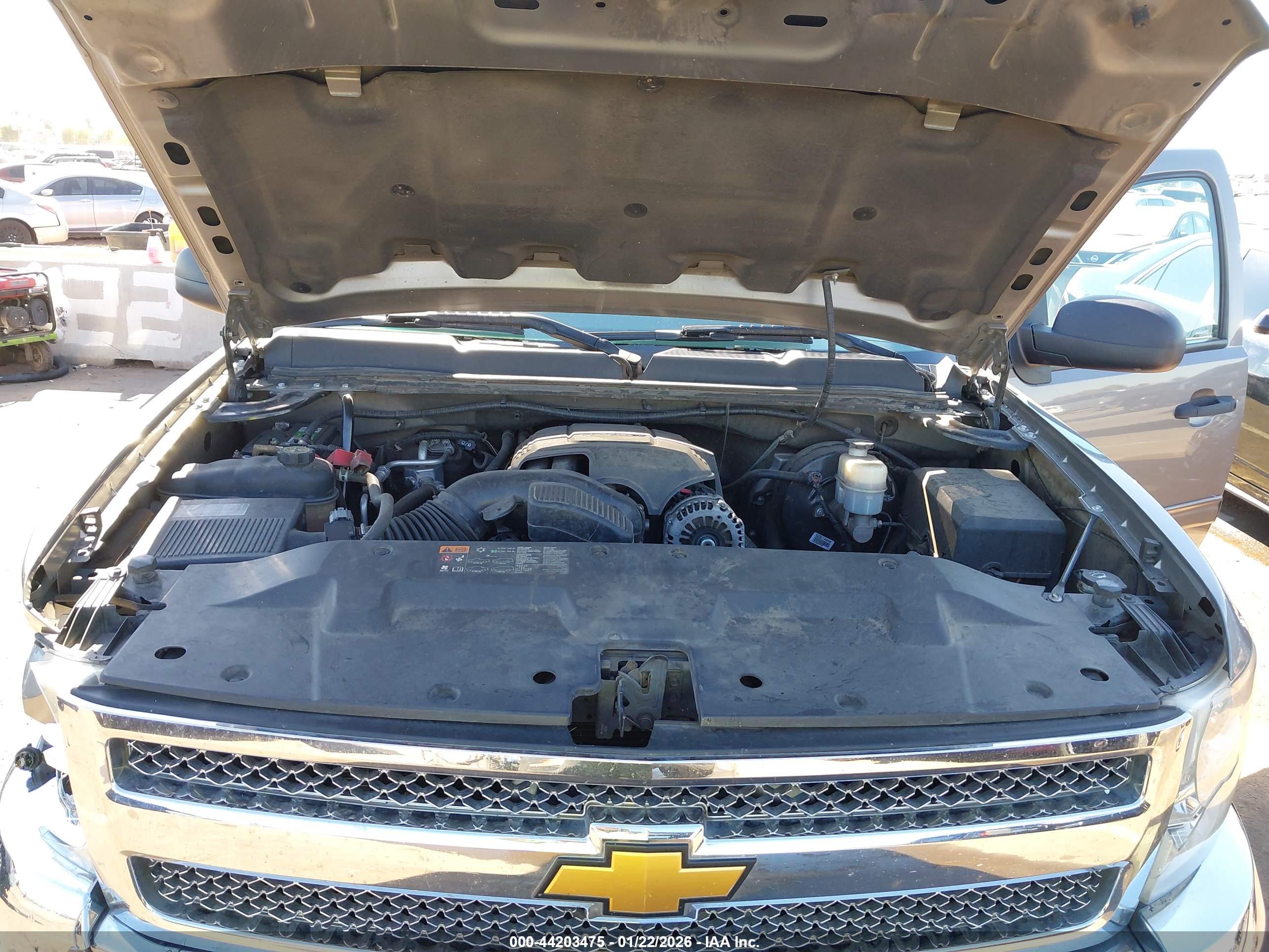 CHEVROLET SILVERADO image 10