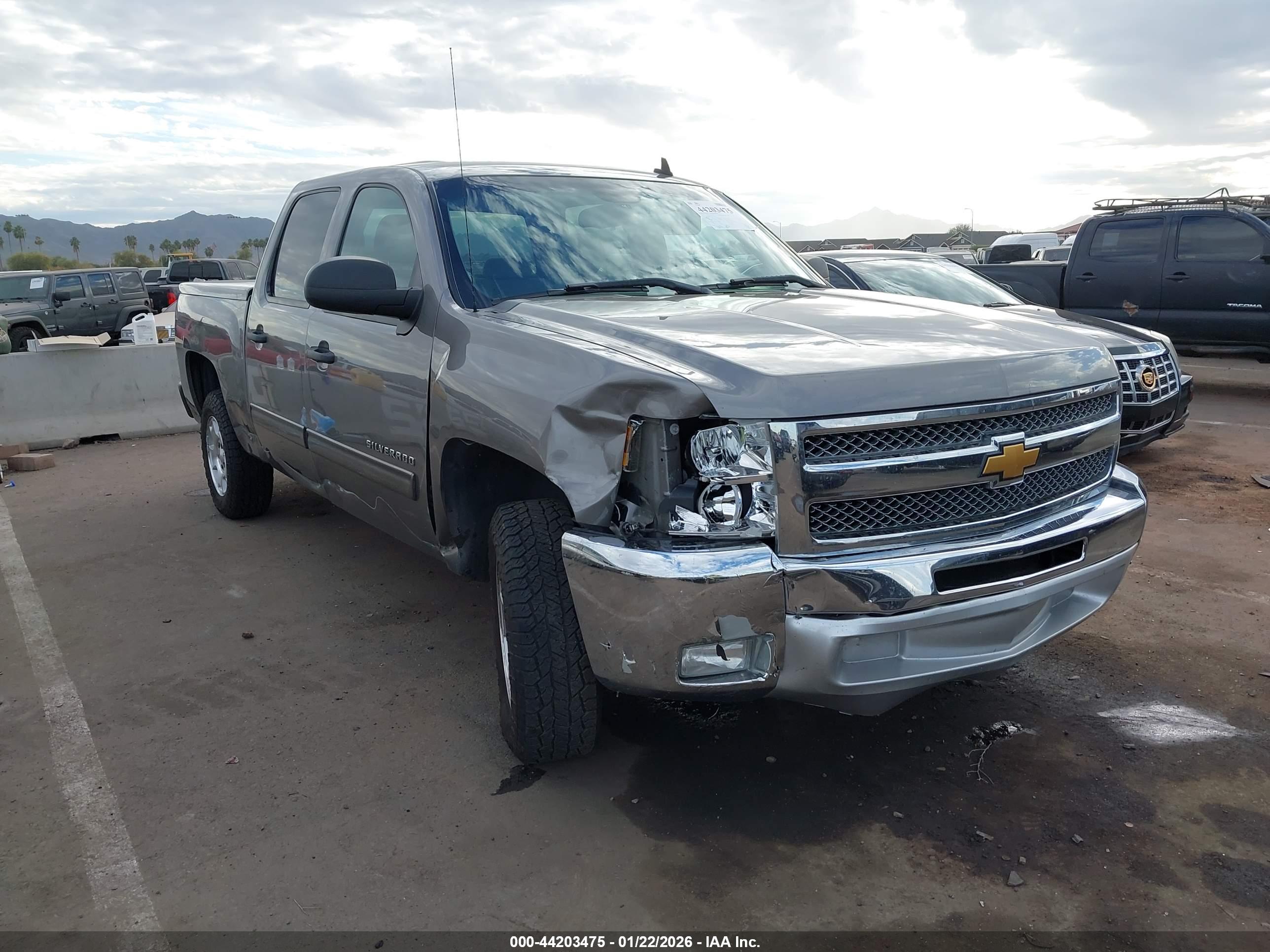CHEVROLET SILVERADO image 6