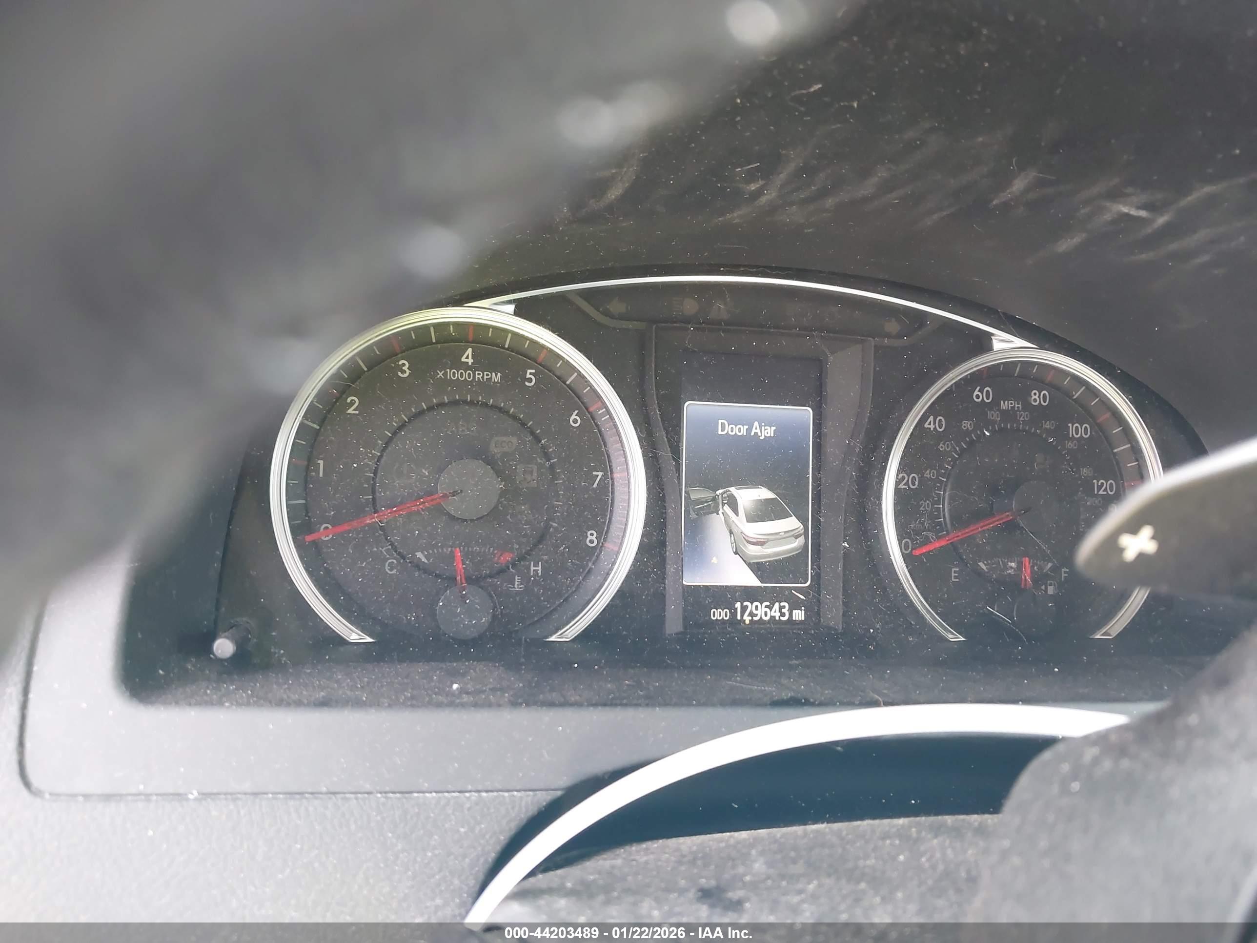 TOYOTA CAMRY image 7