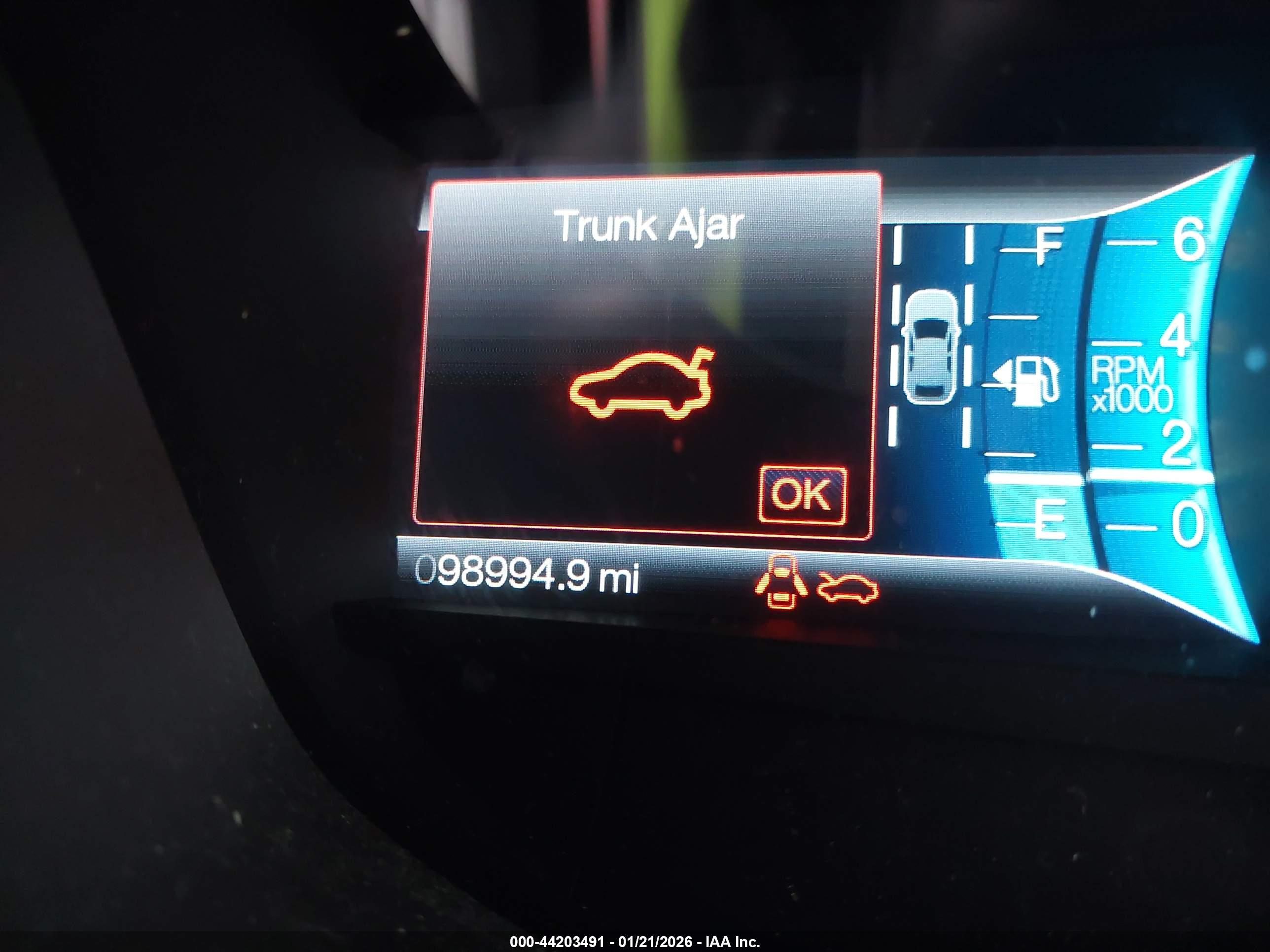 FORD FUSION image 7