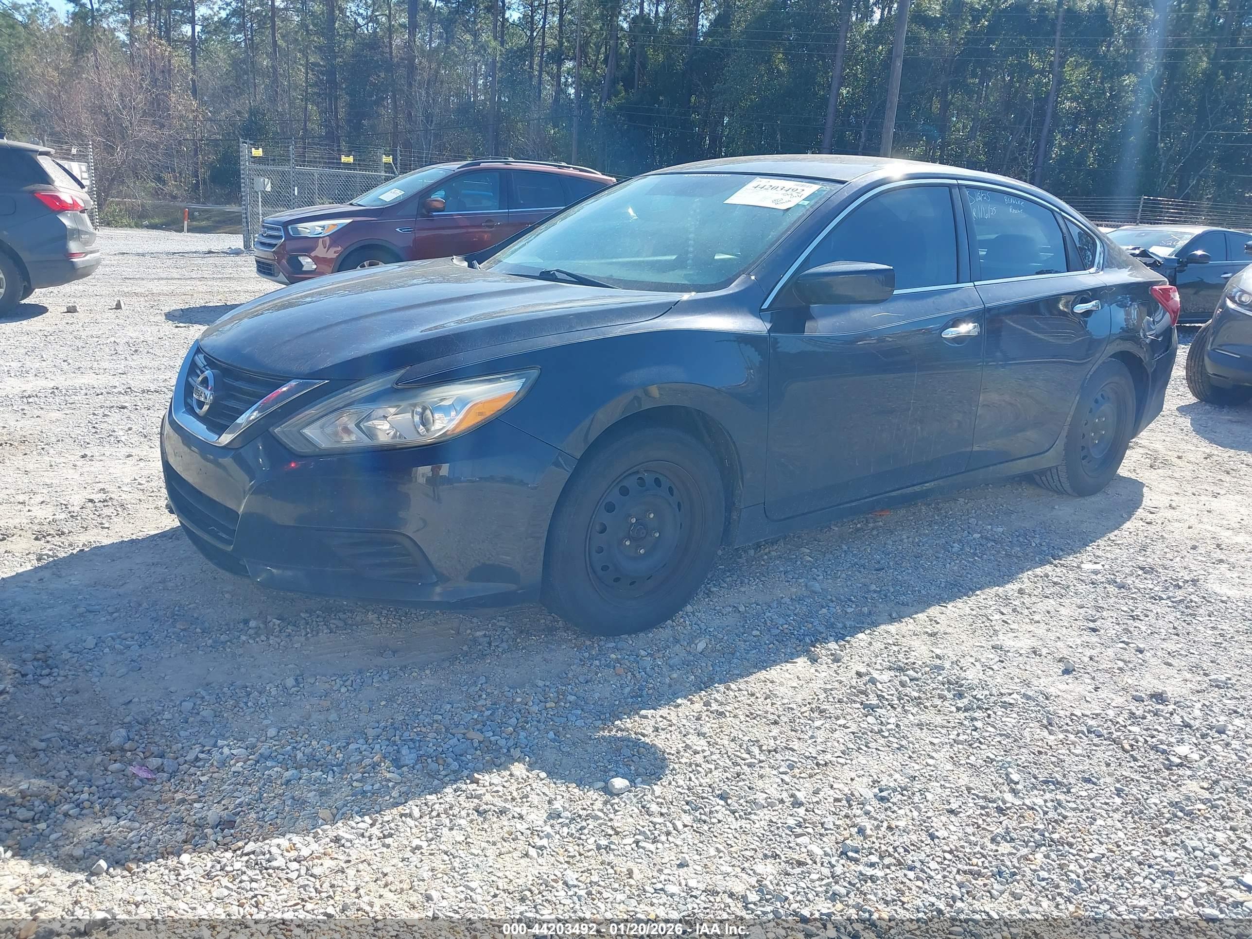 NISSAN ALTIMA image 2