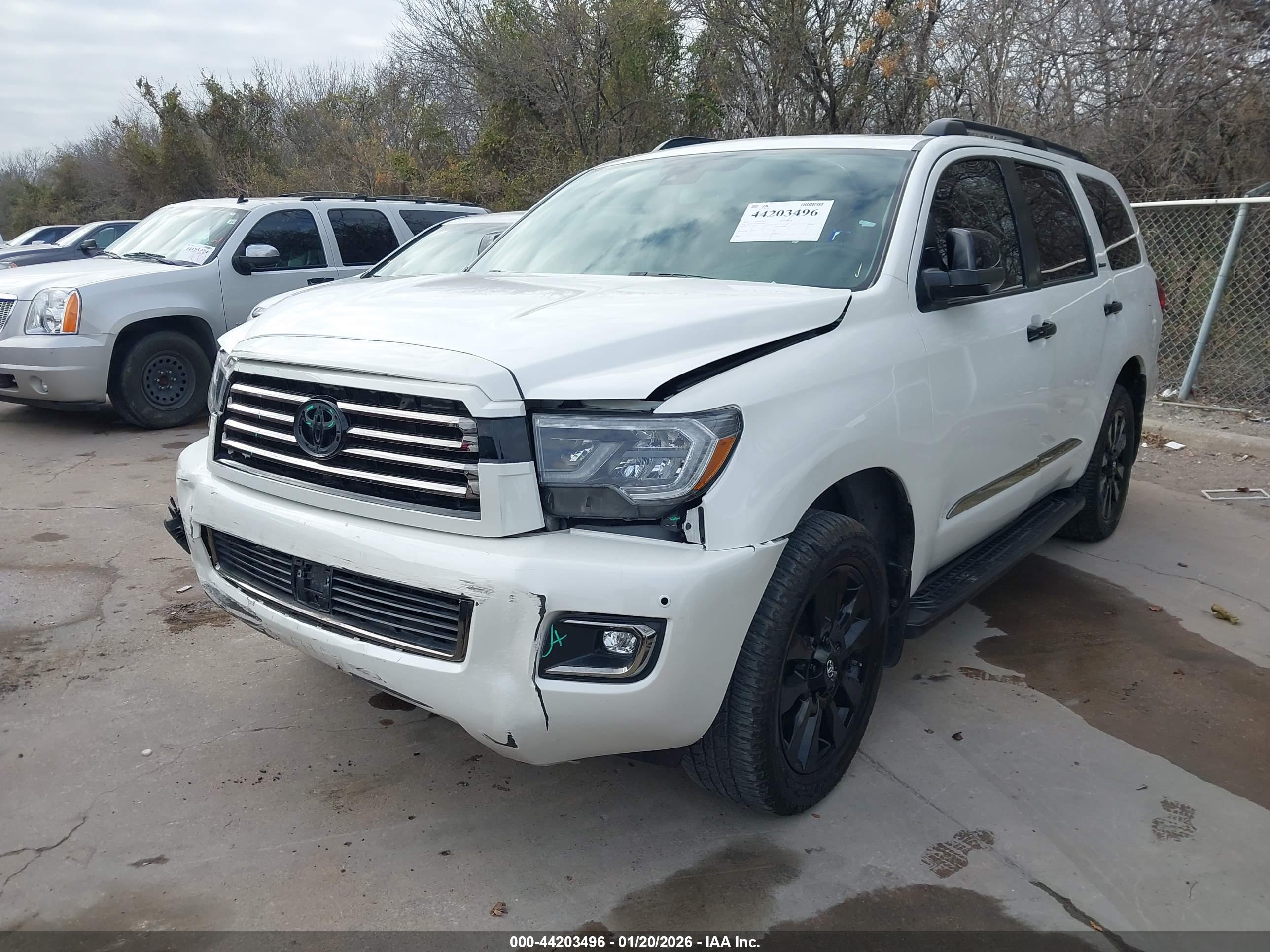 TOYOTA SEQUOIA image 2