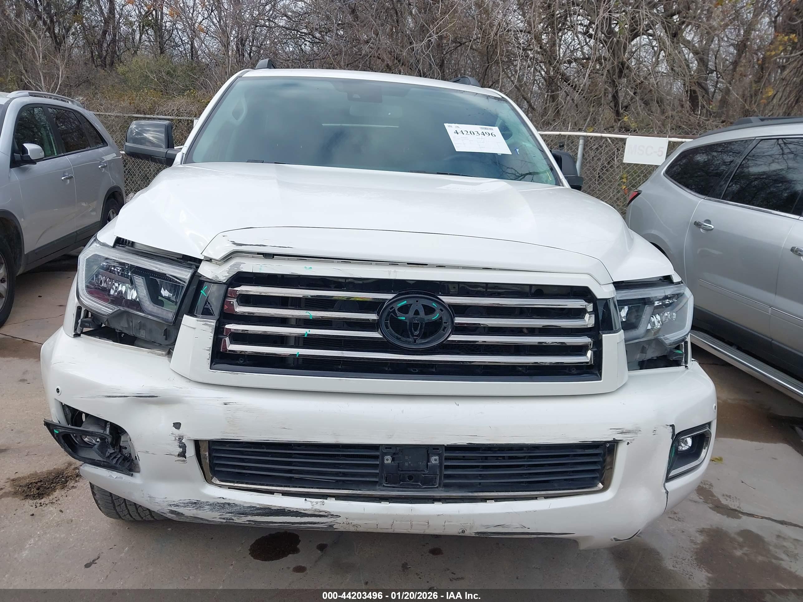 TOYOTA SEQUOIA image 6