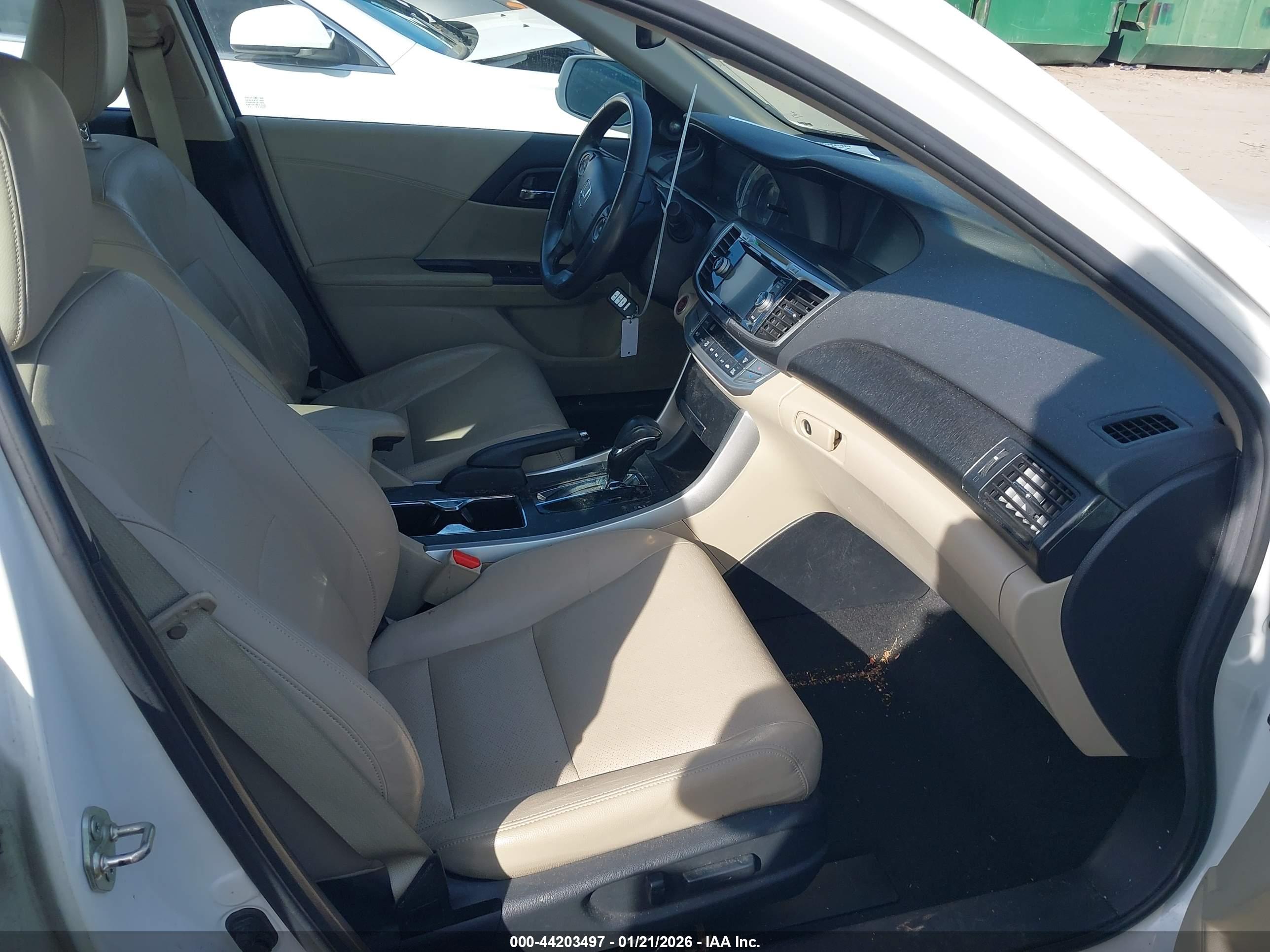 HONDA ACCORD image 5