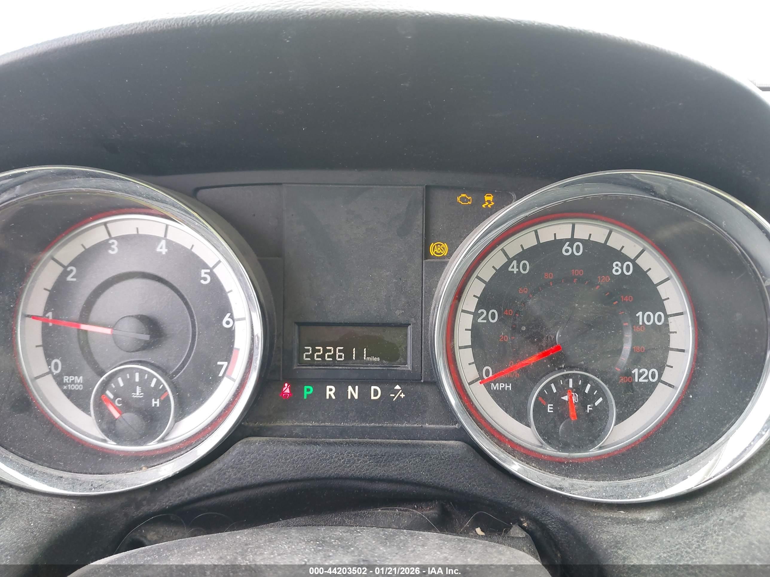 DODGE GRAND image 7