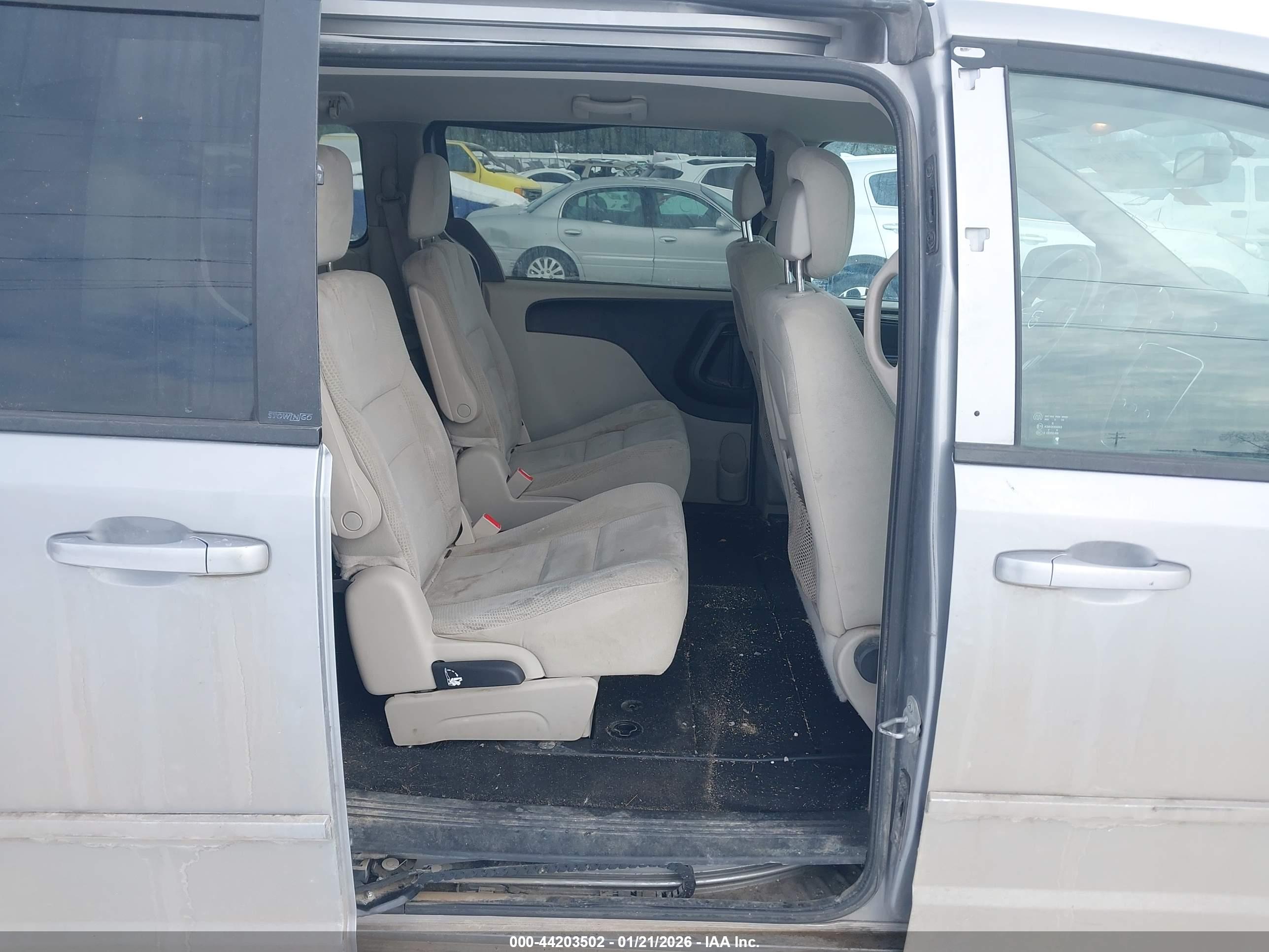 DODGE GRAND image 8
