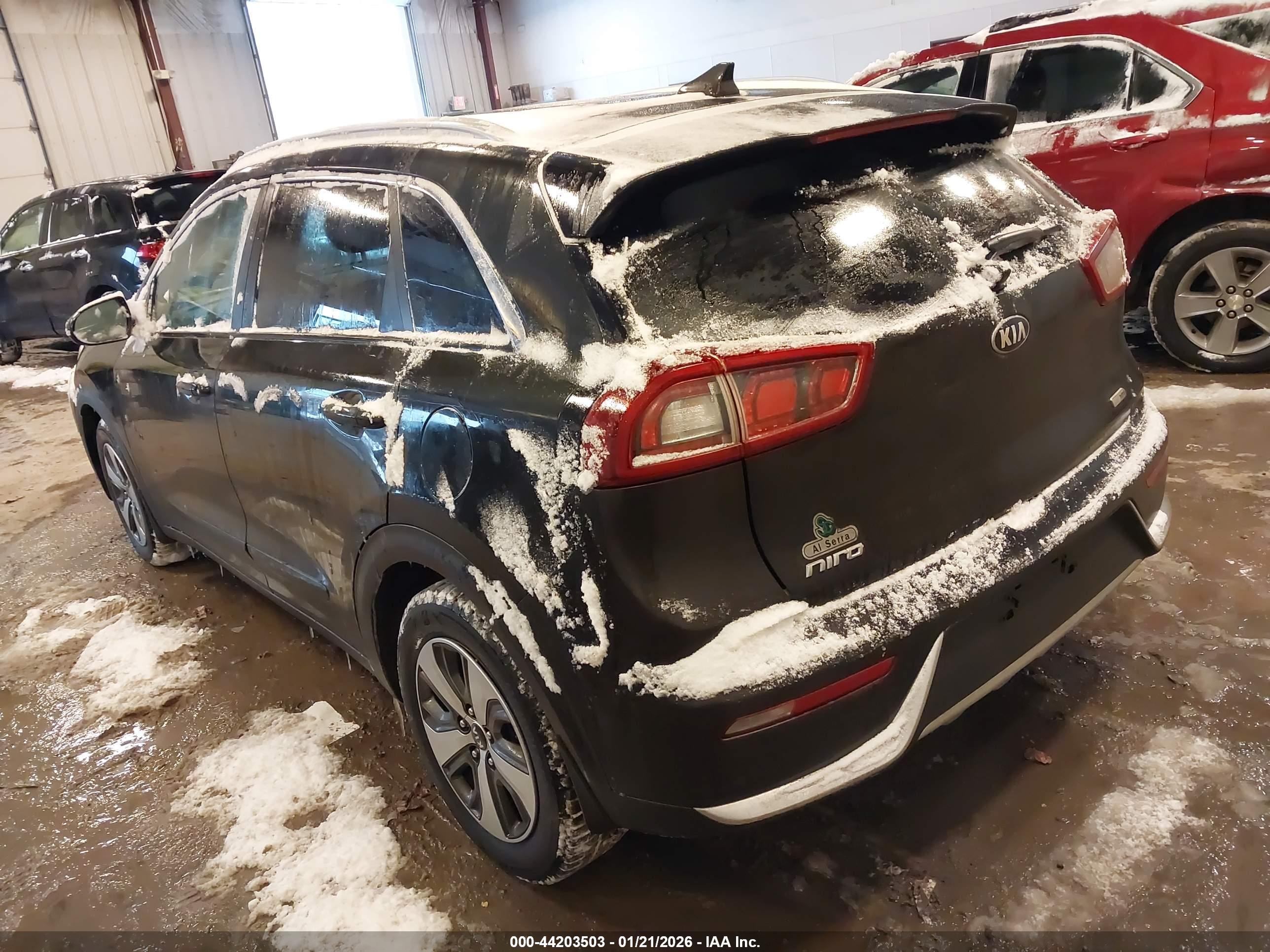 KIA NIRO image 3