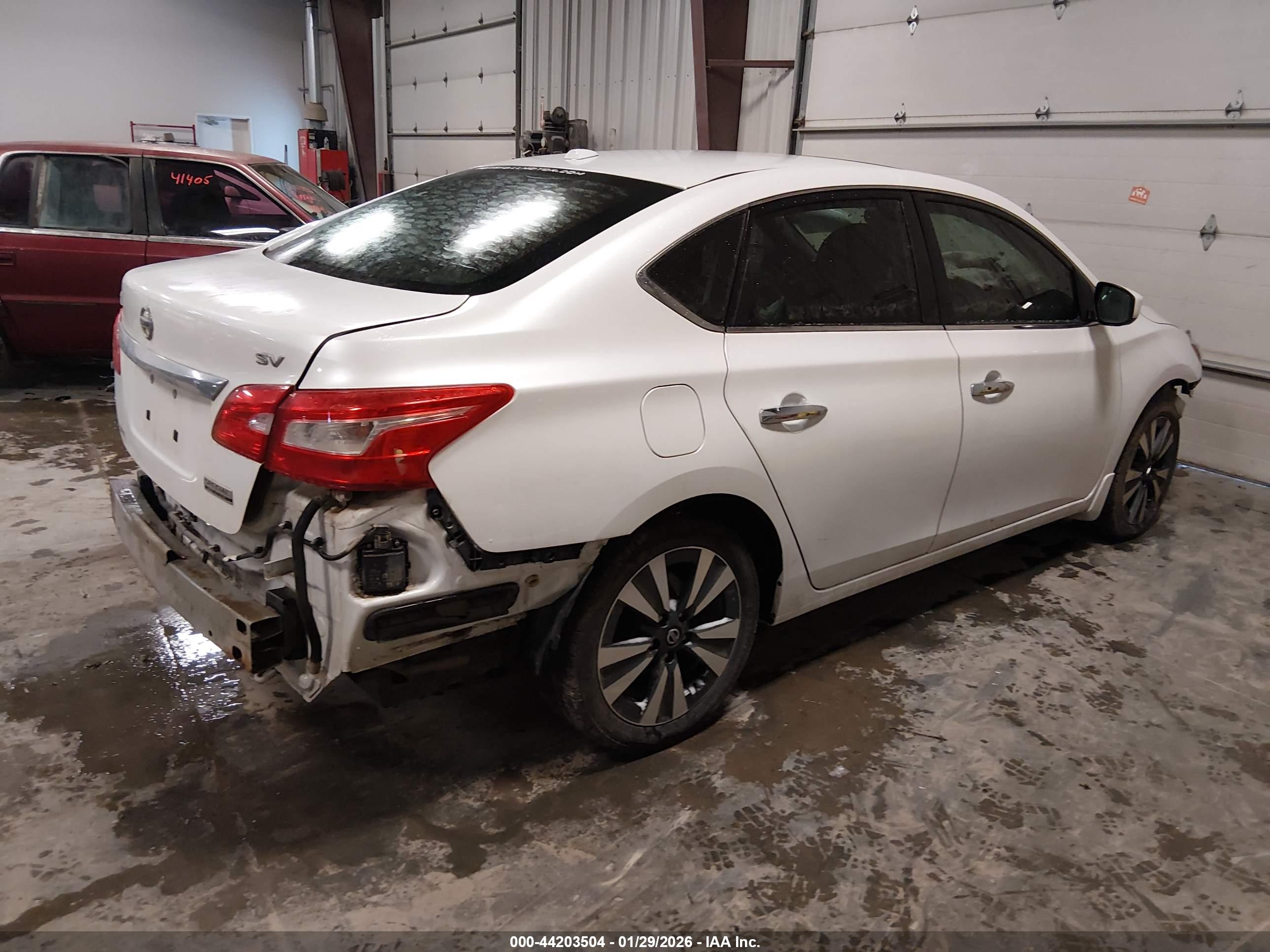 NISSAN SENTRA image 4