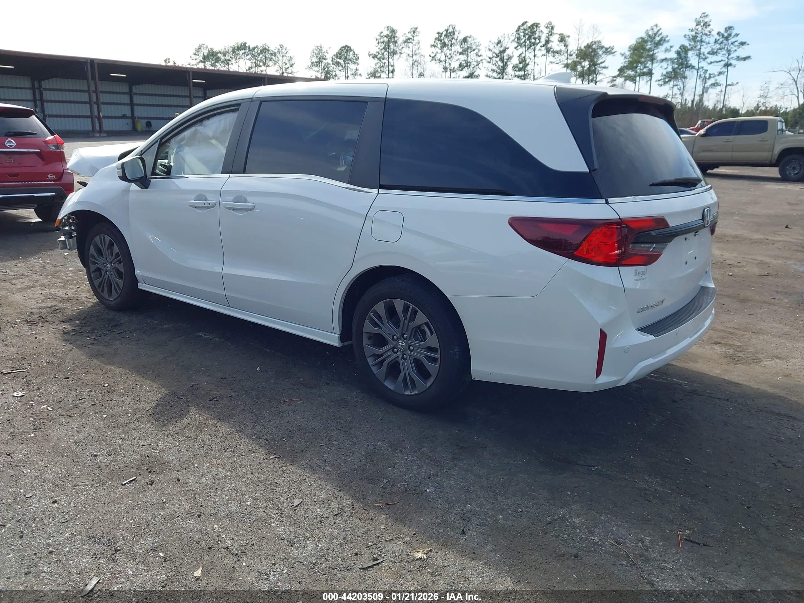 HONDA ODYSSEY image 3