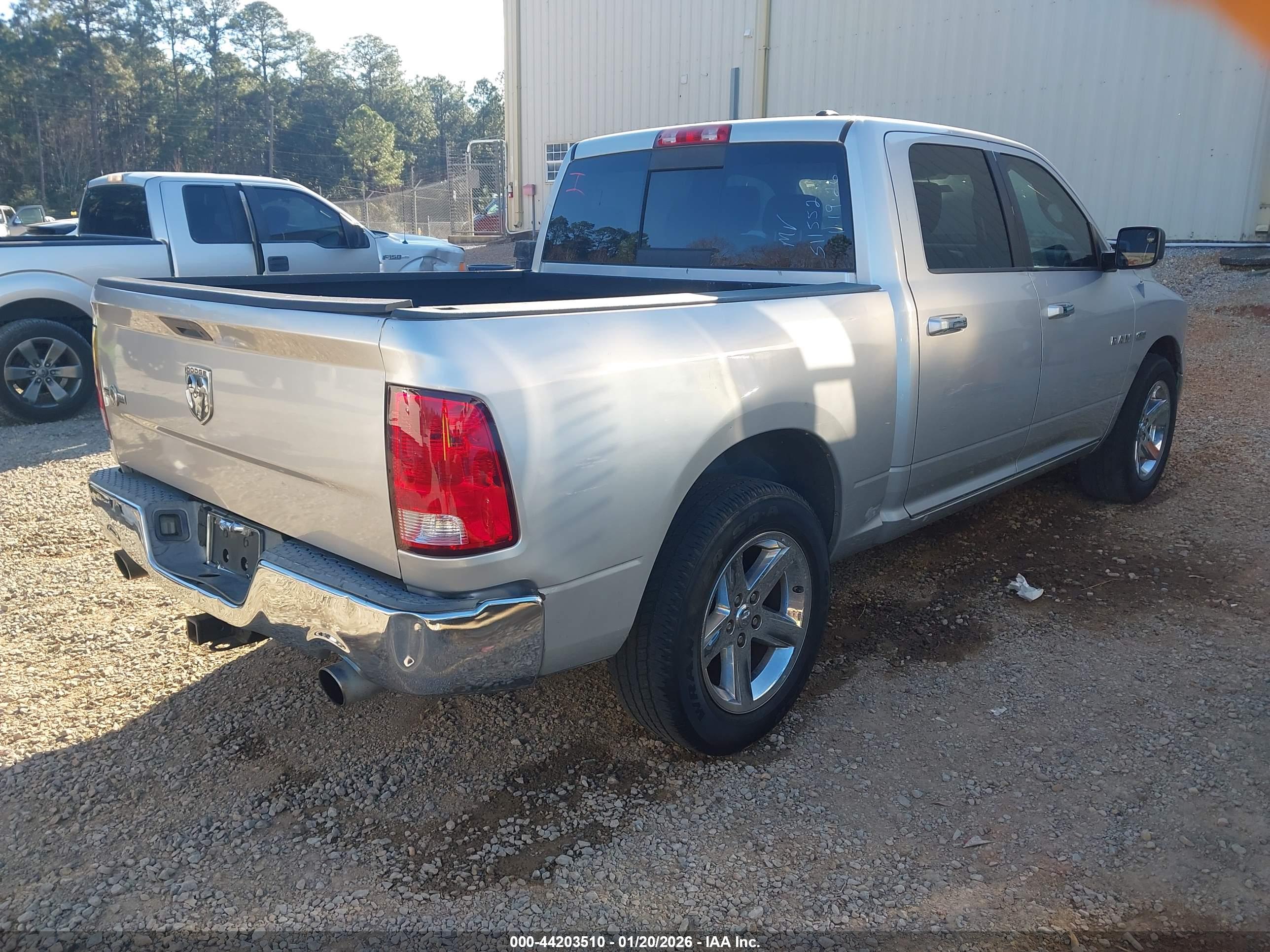 DODGE RAM image 4