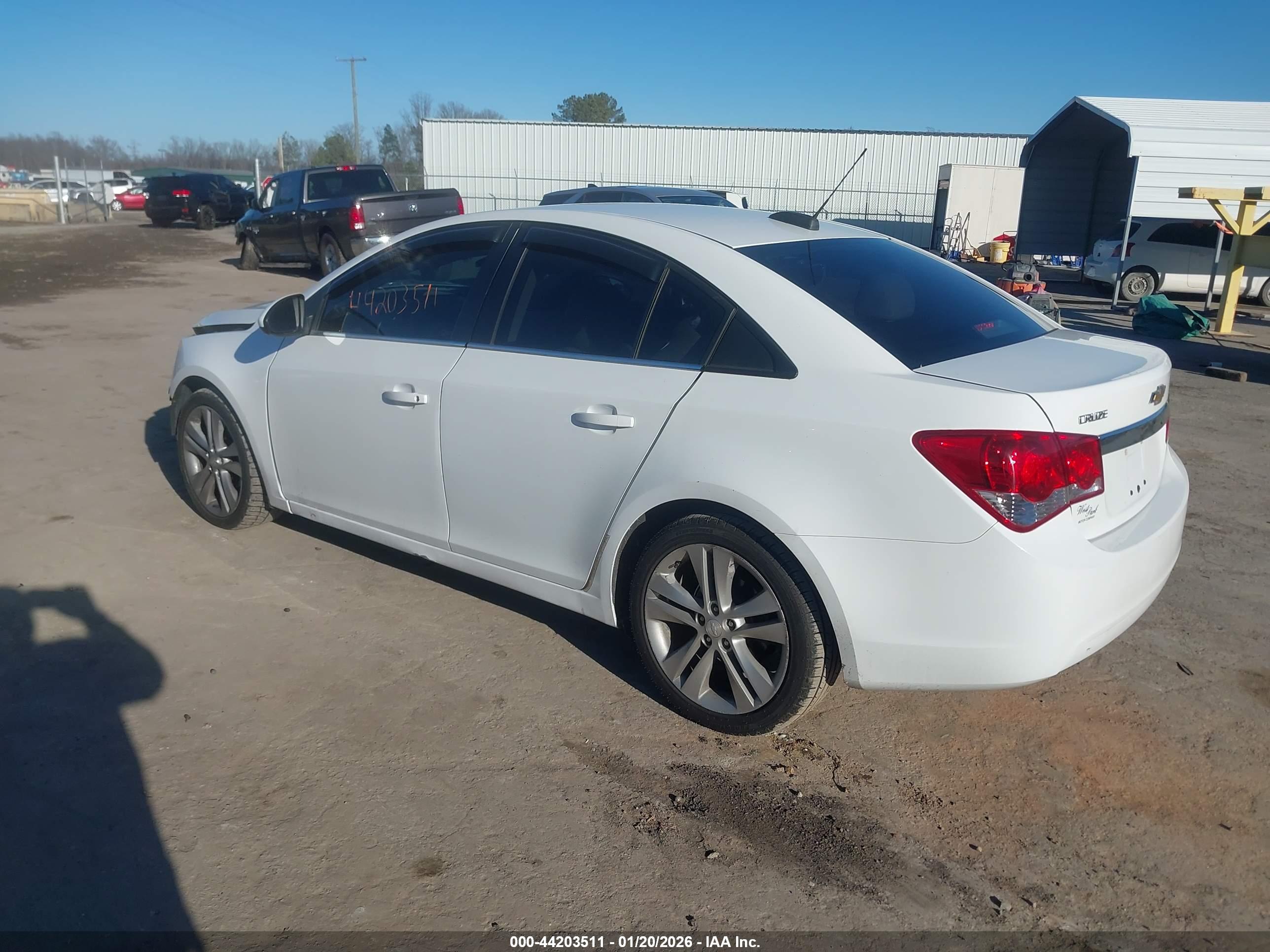 CHEVROLET CRUZE image 3