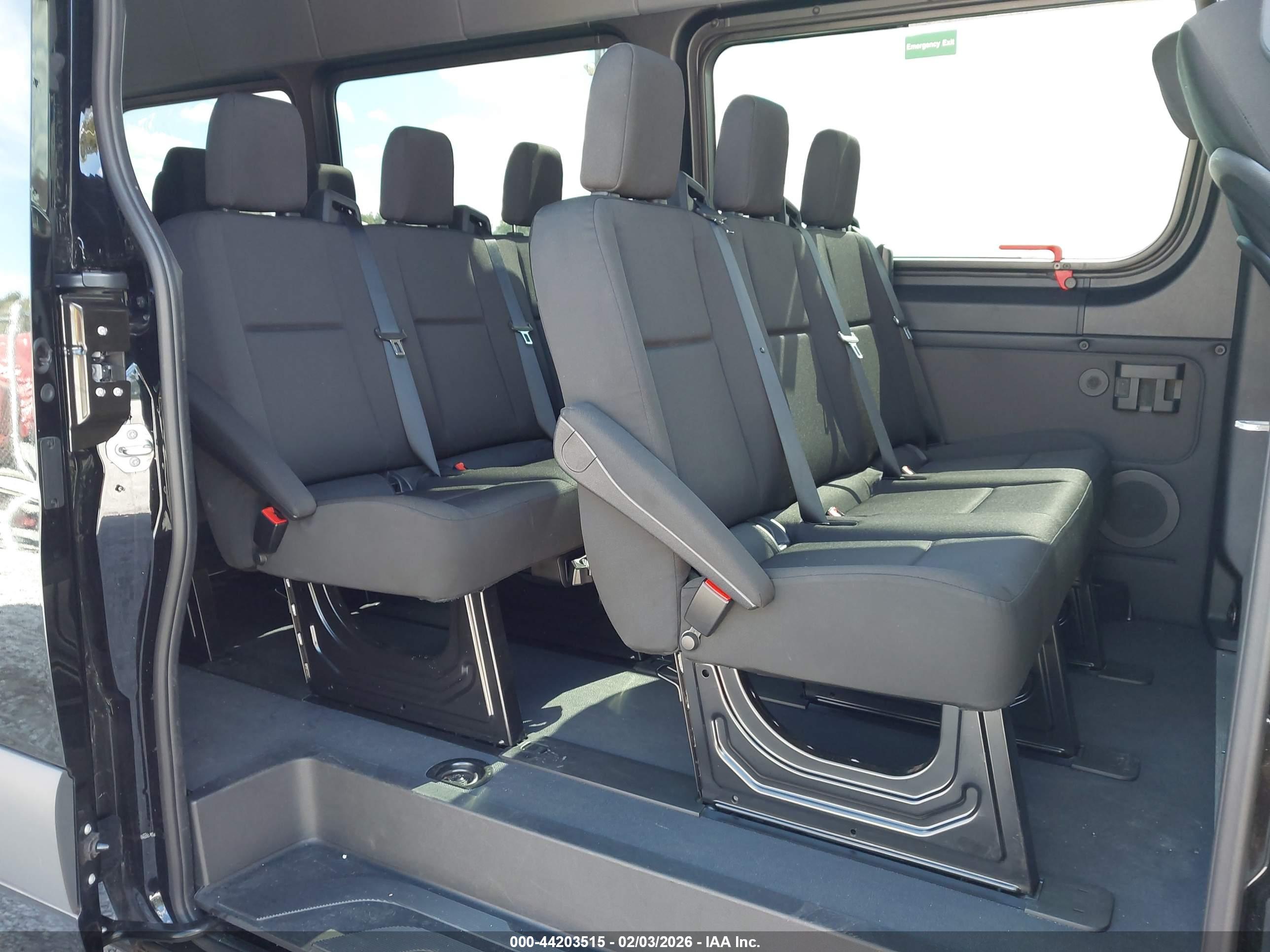 MERCEDES-BENZ SPRINTER image 8