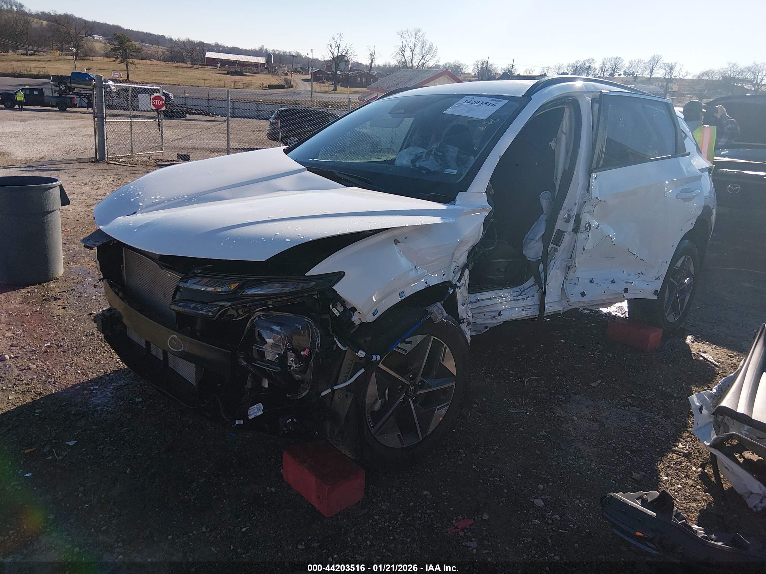 HYUNDAI TUCSON image 2