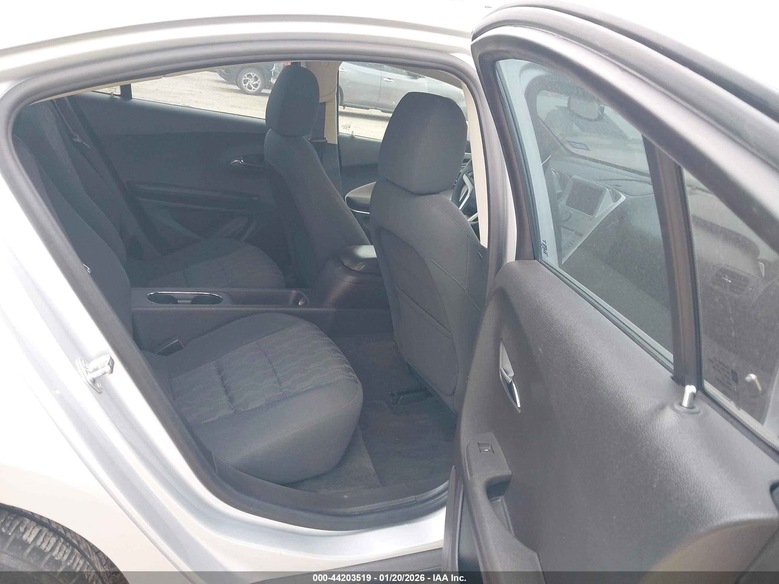 CHEVROLET VOLT image 8