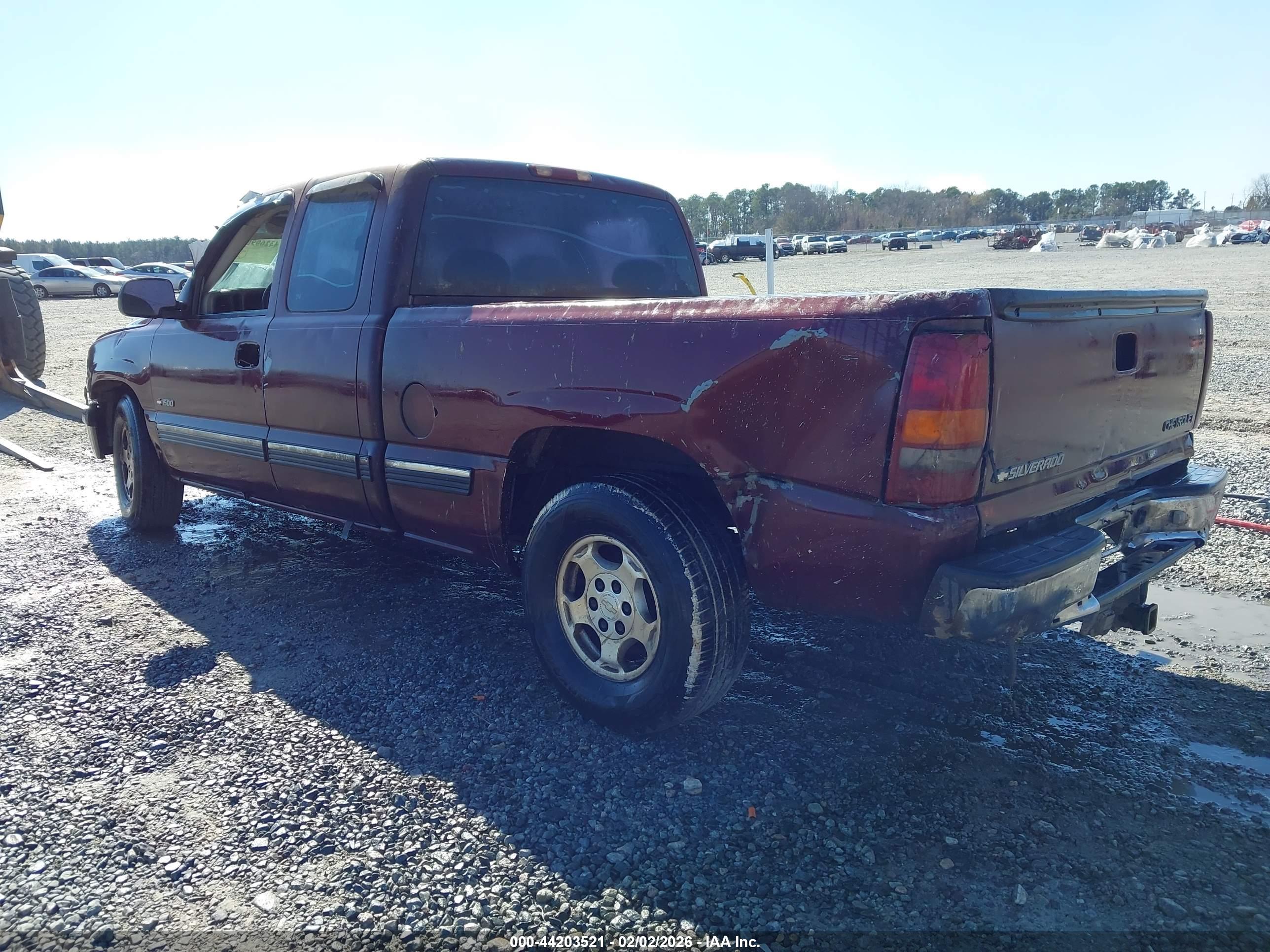 CHEVROLET SILVERADO image 3