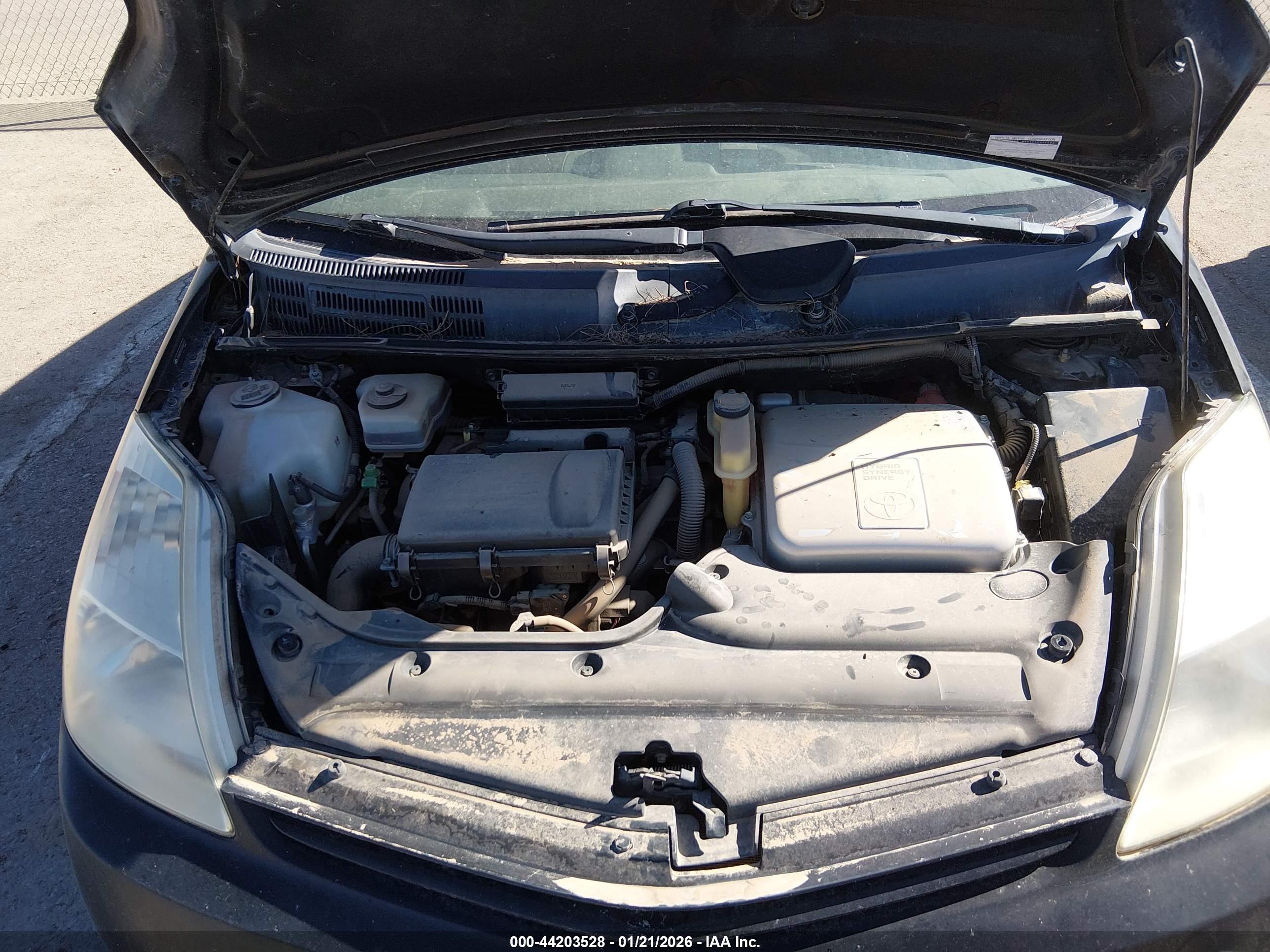 TOYOTA PRIUS image 10