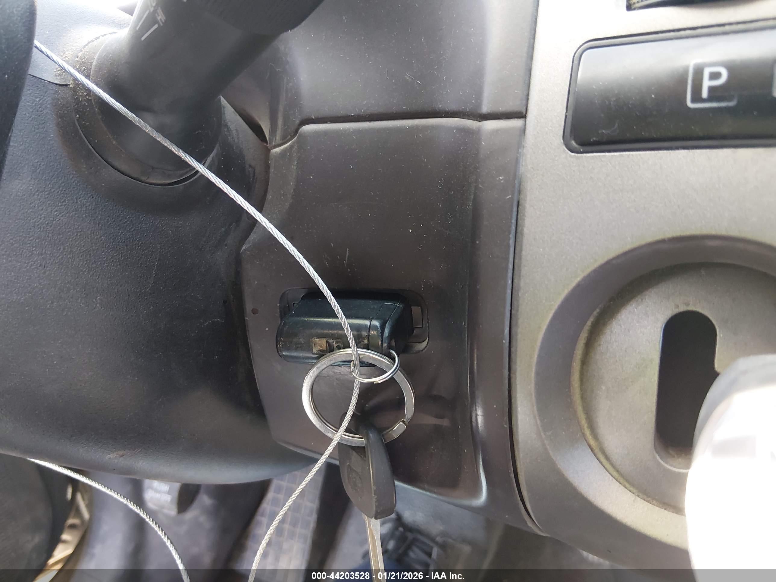 TOYOTA PRIUS image 11