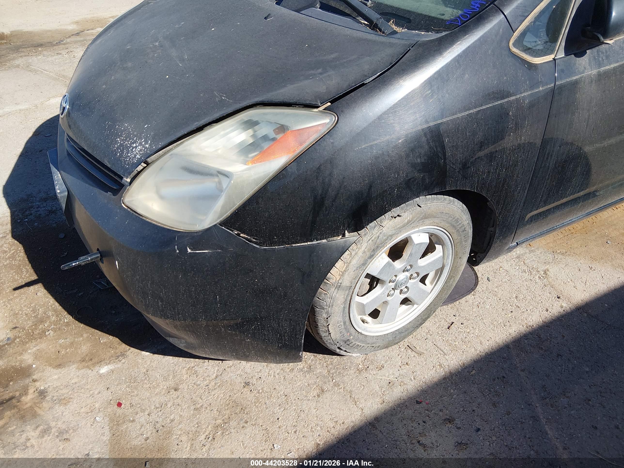 TOYOTA PRIUS image 6