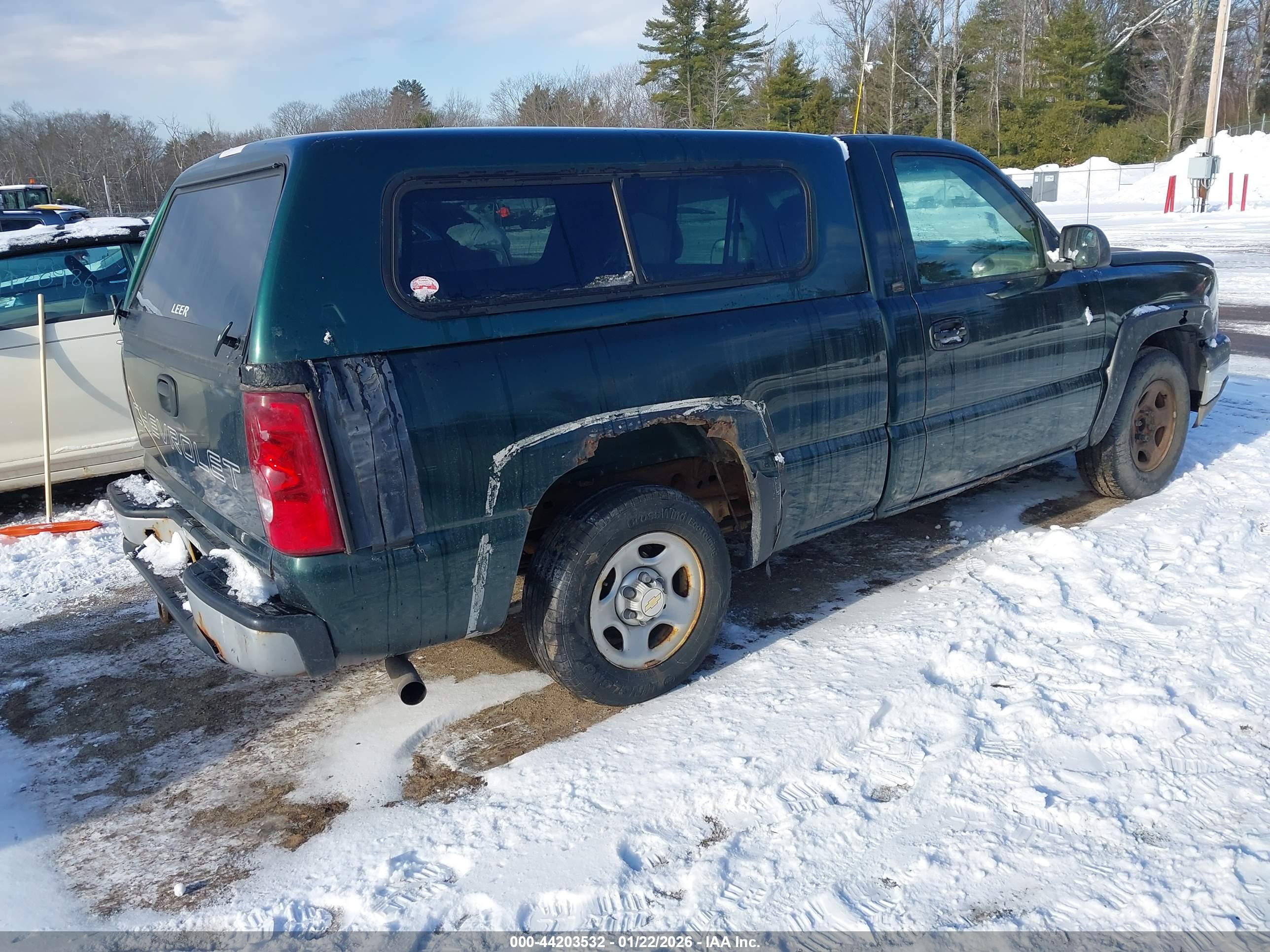CHEVROLET SILVERADO image 4
