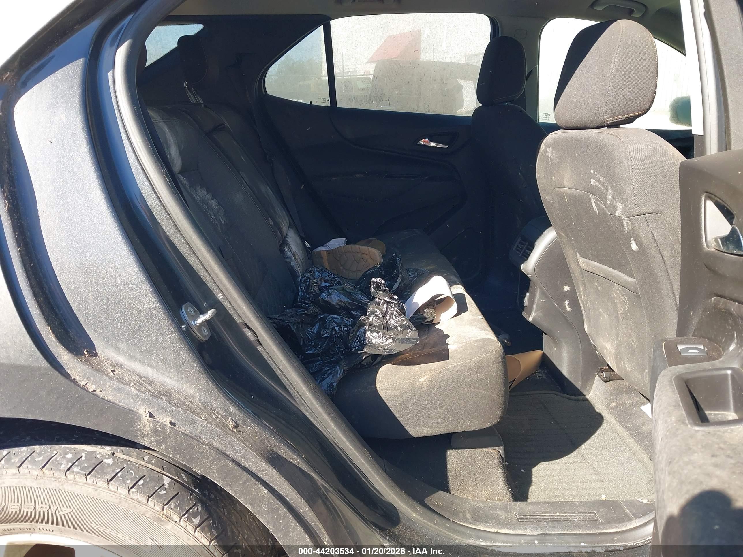 CHEVROLET EQUINOX image 8