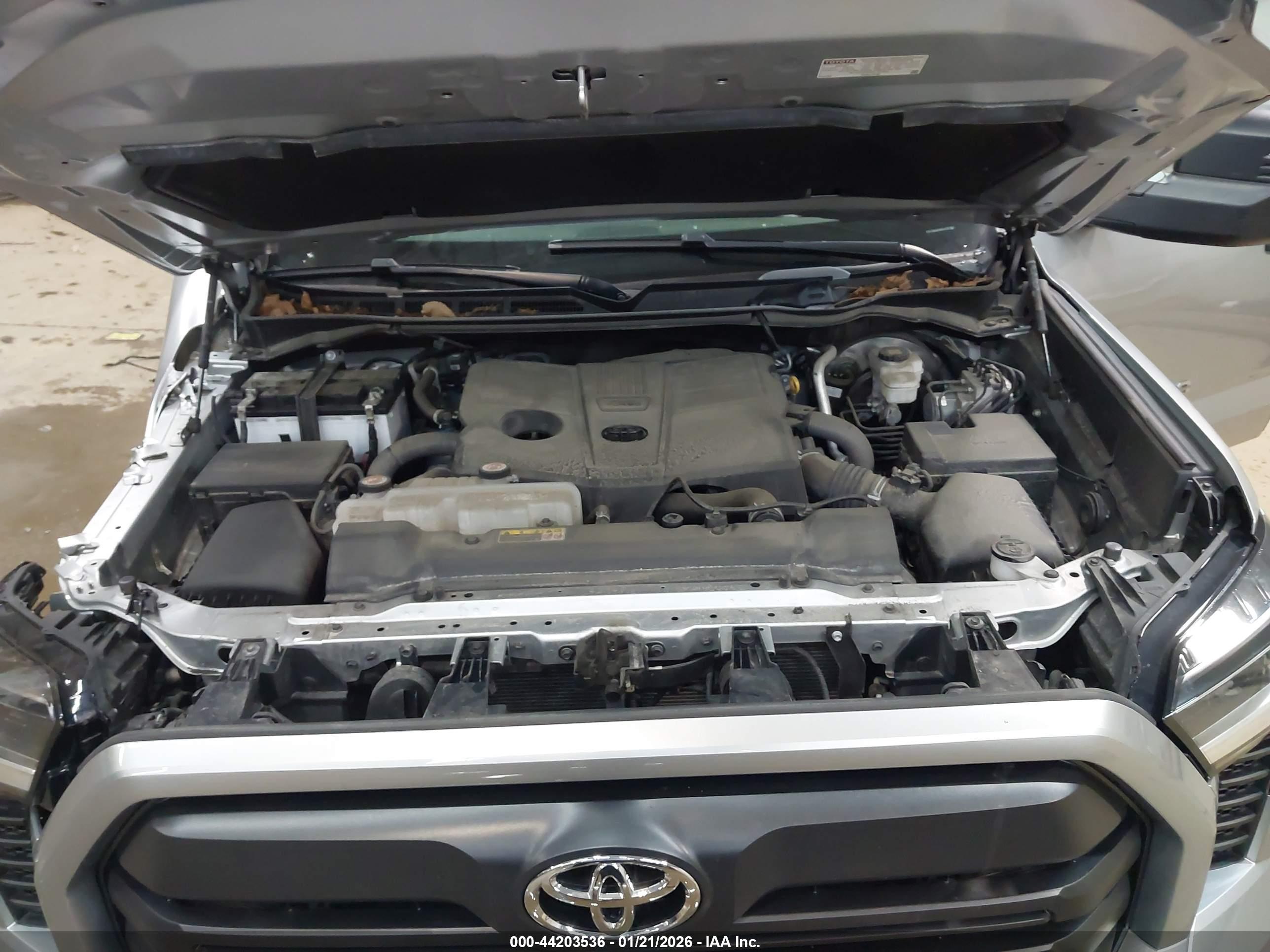 TOYOTA TUNDRA image 10