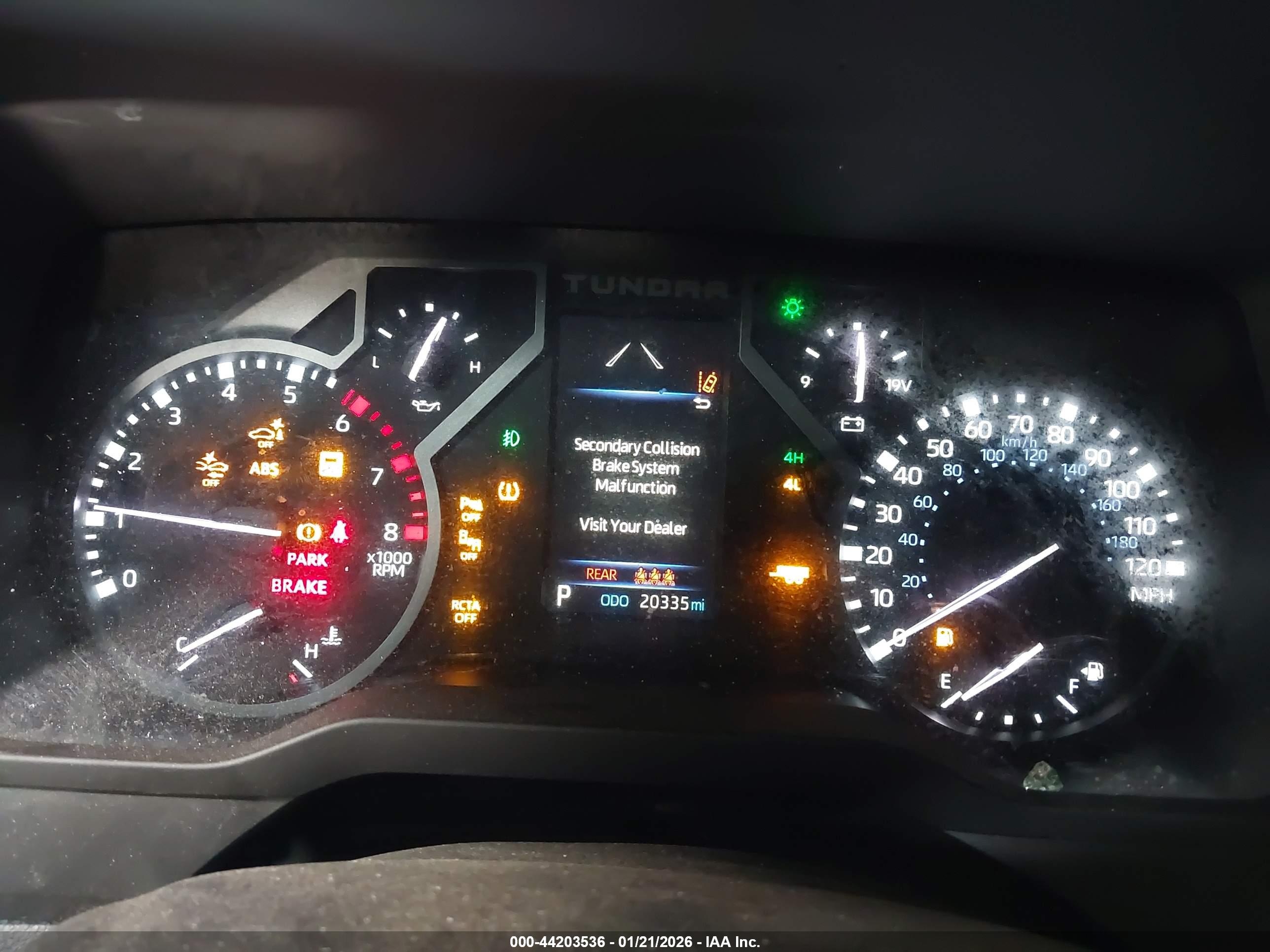 TOYOTA TUNDRA image 7