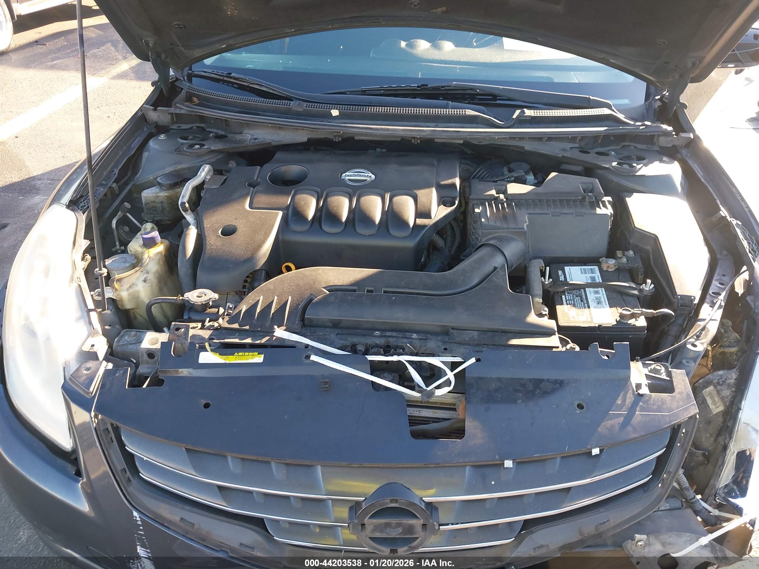 NISSAN ALTIMA image 10