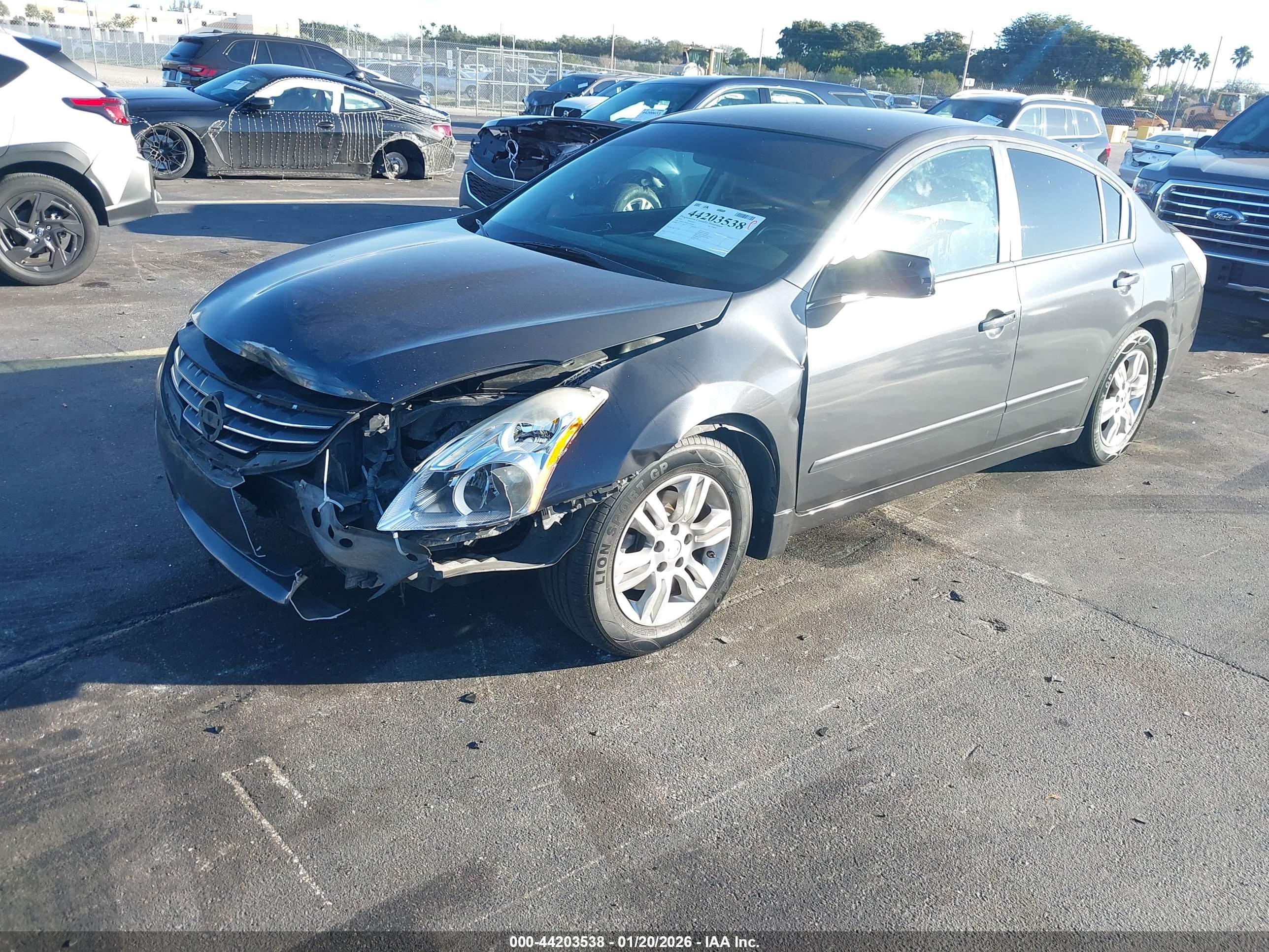 NISSAN ALTIMA image 6