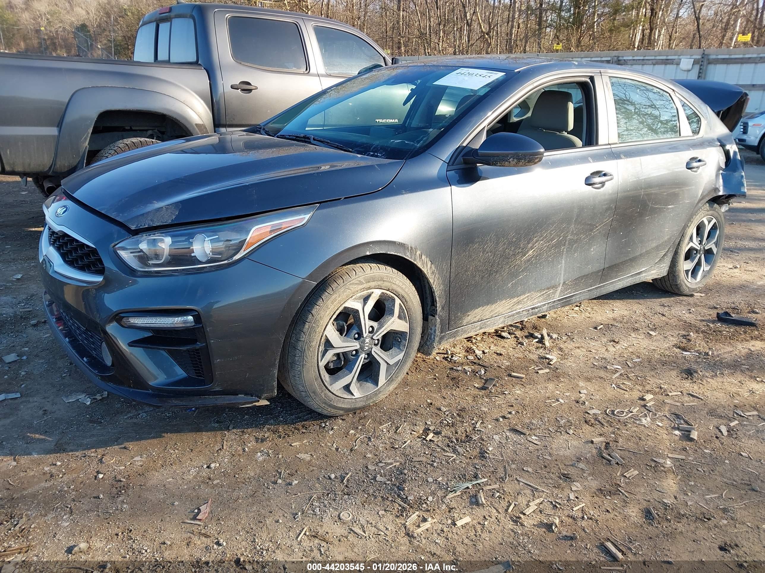 KIA FORTE image 2