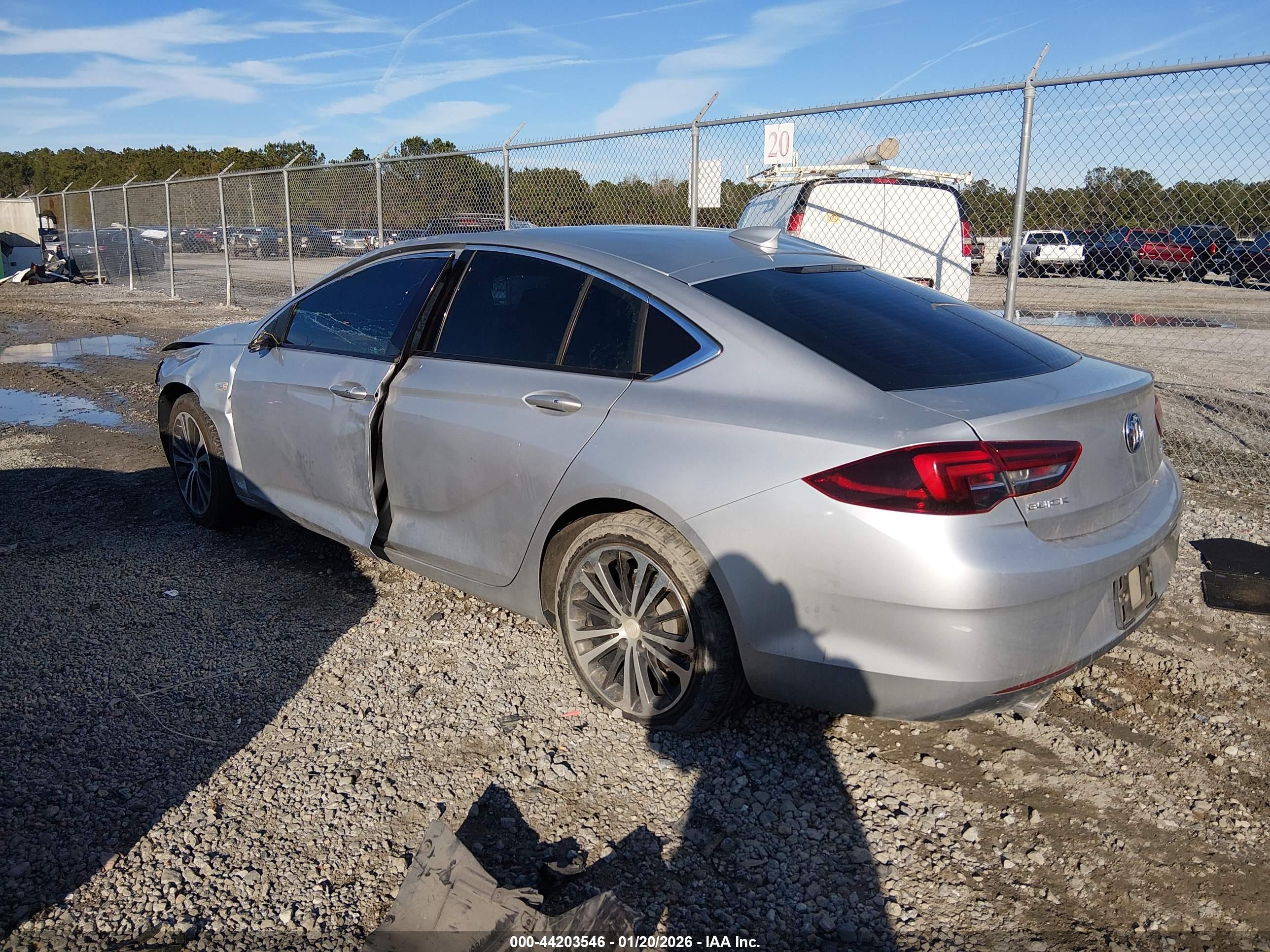 BUICK REGAL image 3