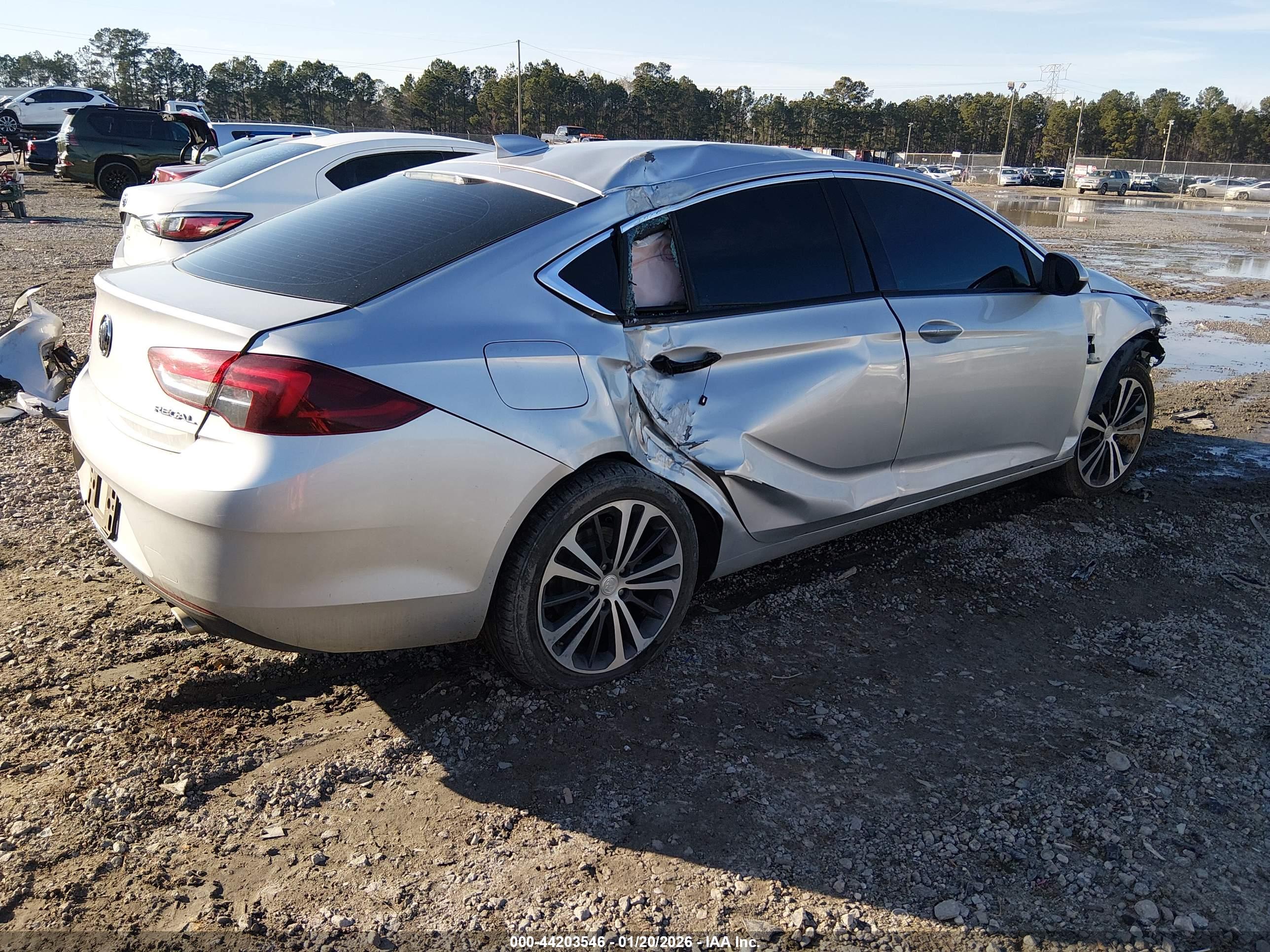 BUICK REGAL image 4