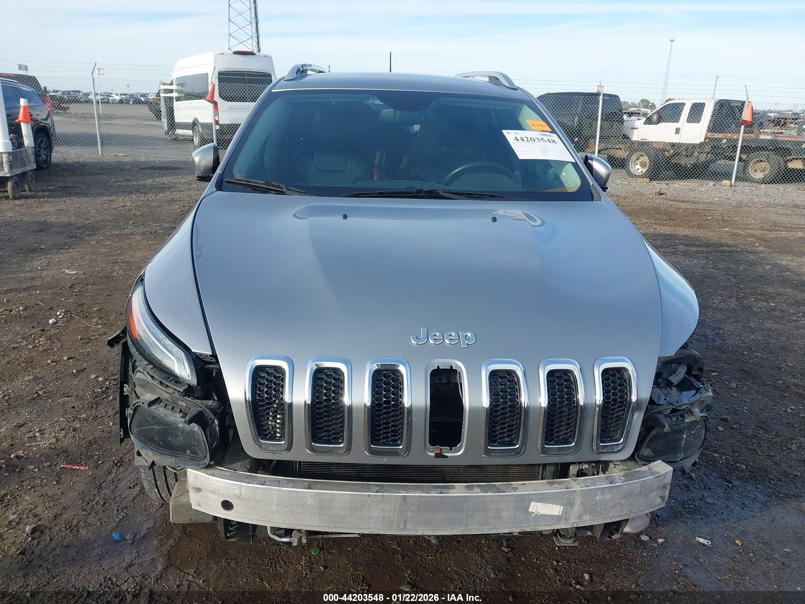 JEEP CHEROKEE image 6