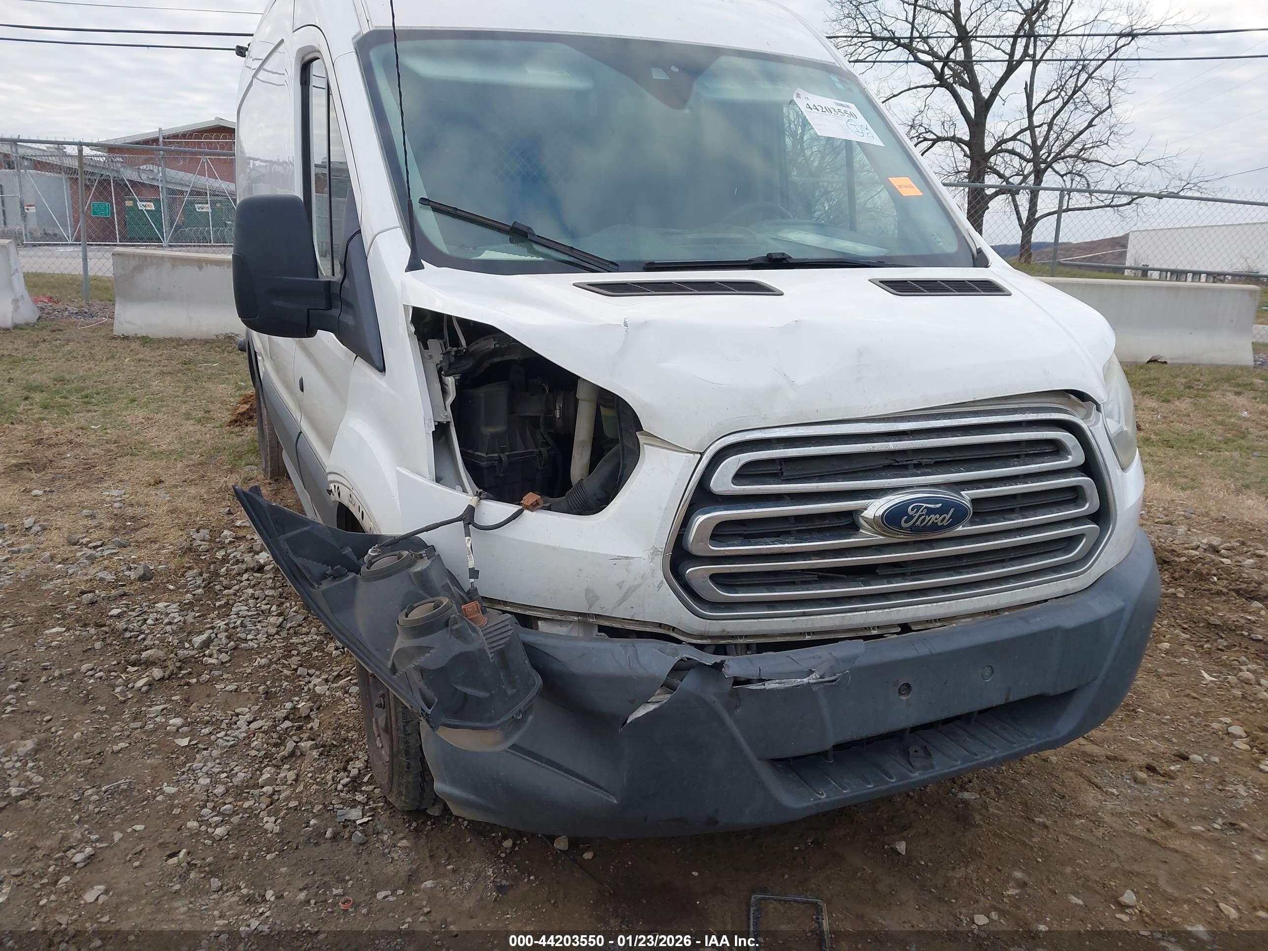FORD TRANSIT-250 image 6