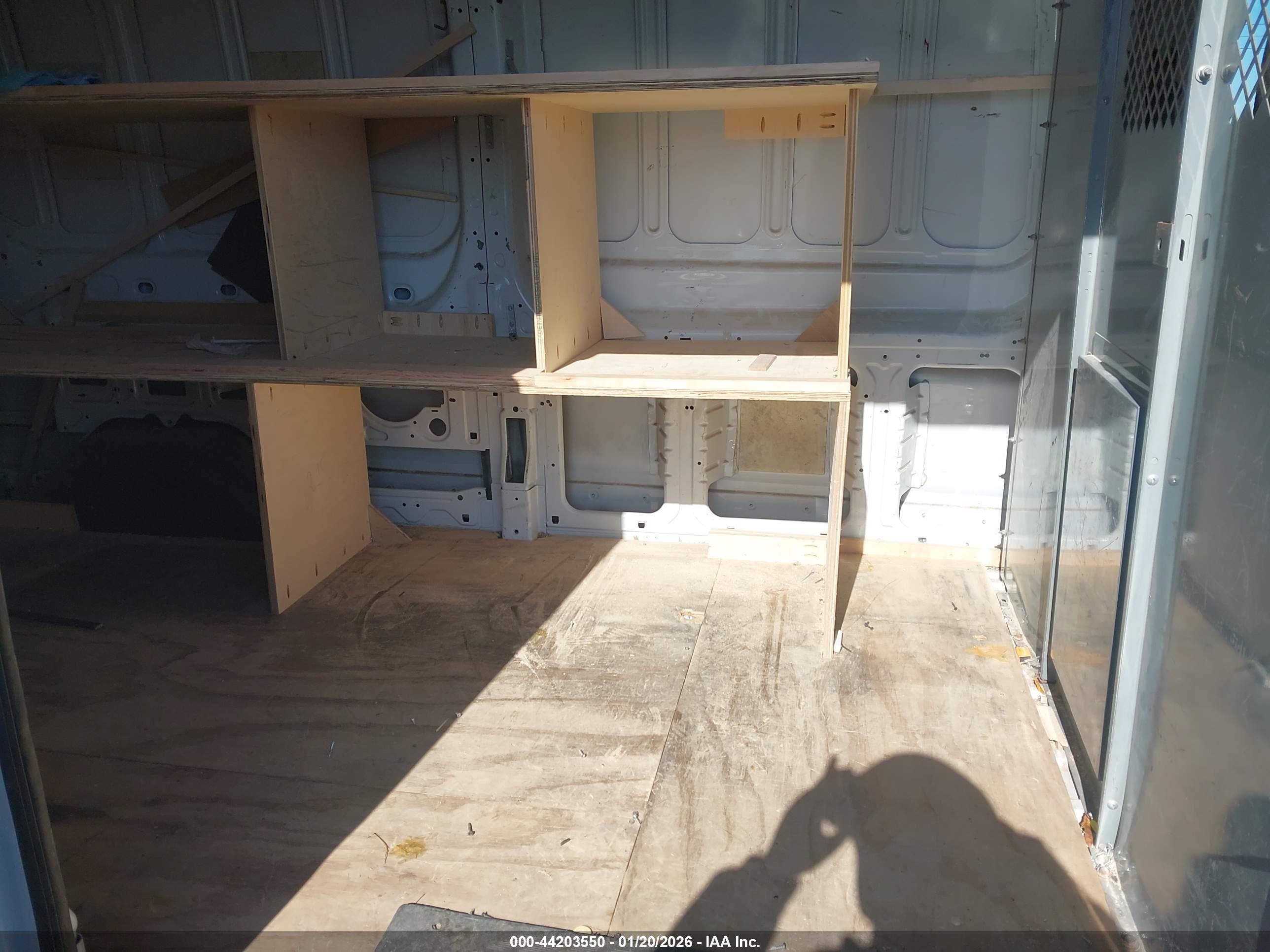 FORD TRANSIT-250 image 8