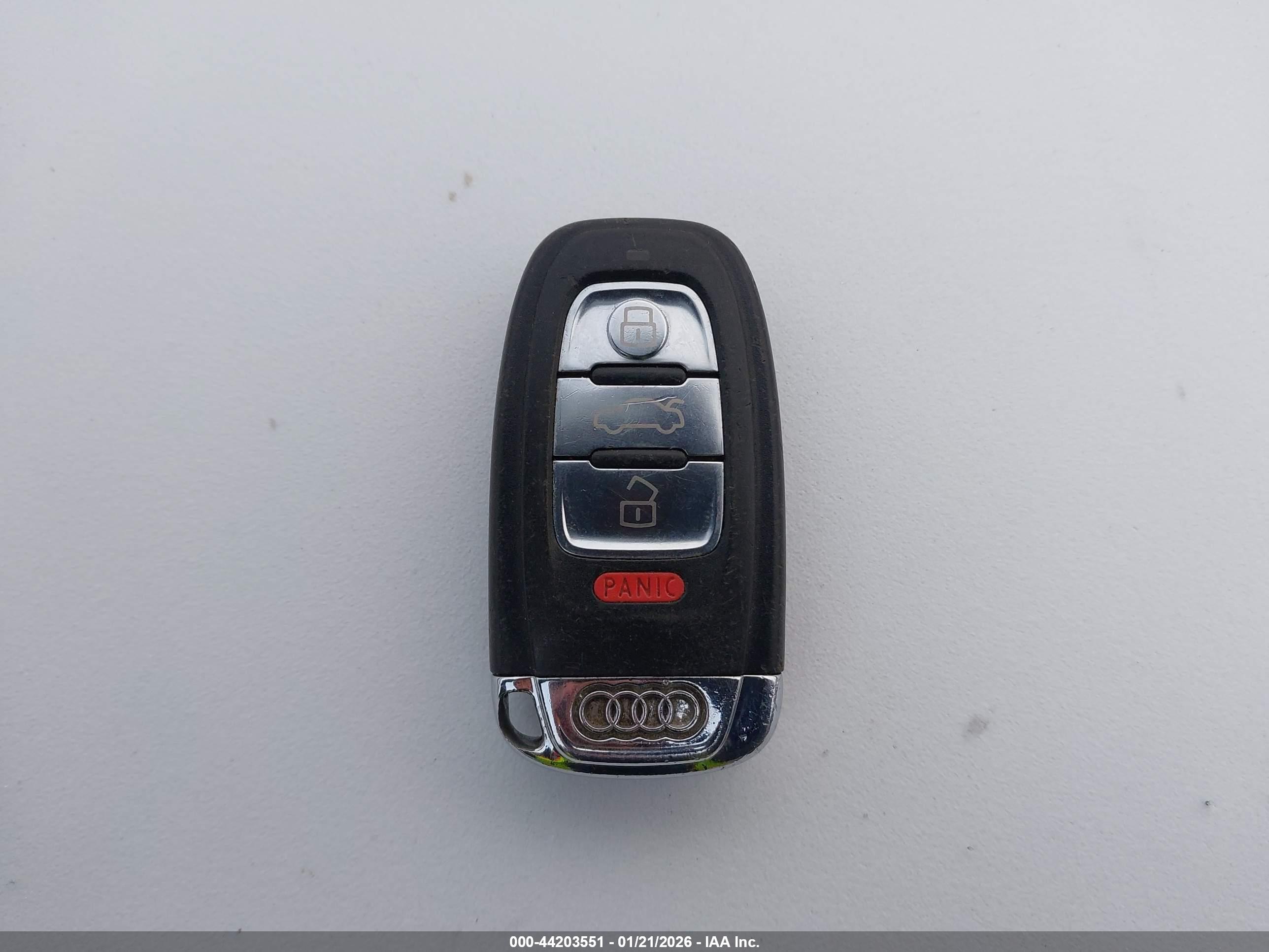 AUDI A4 image 11