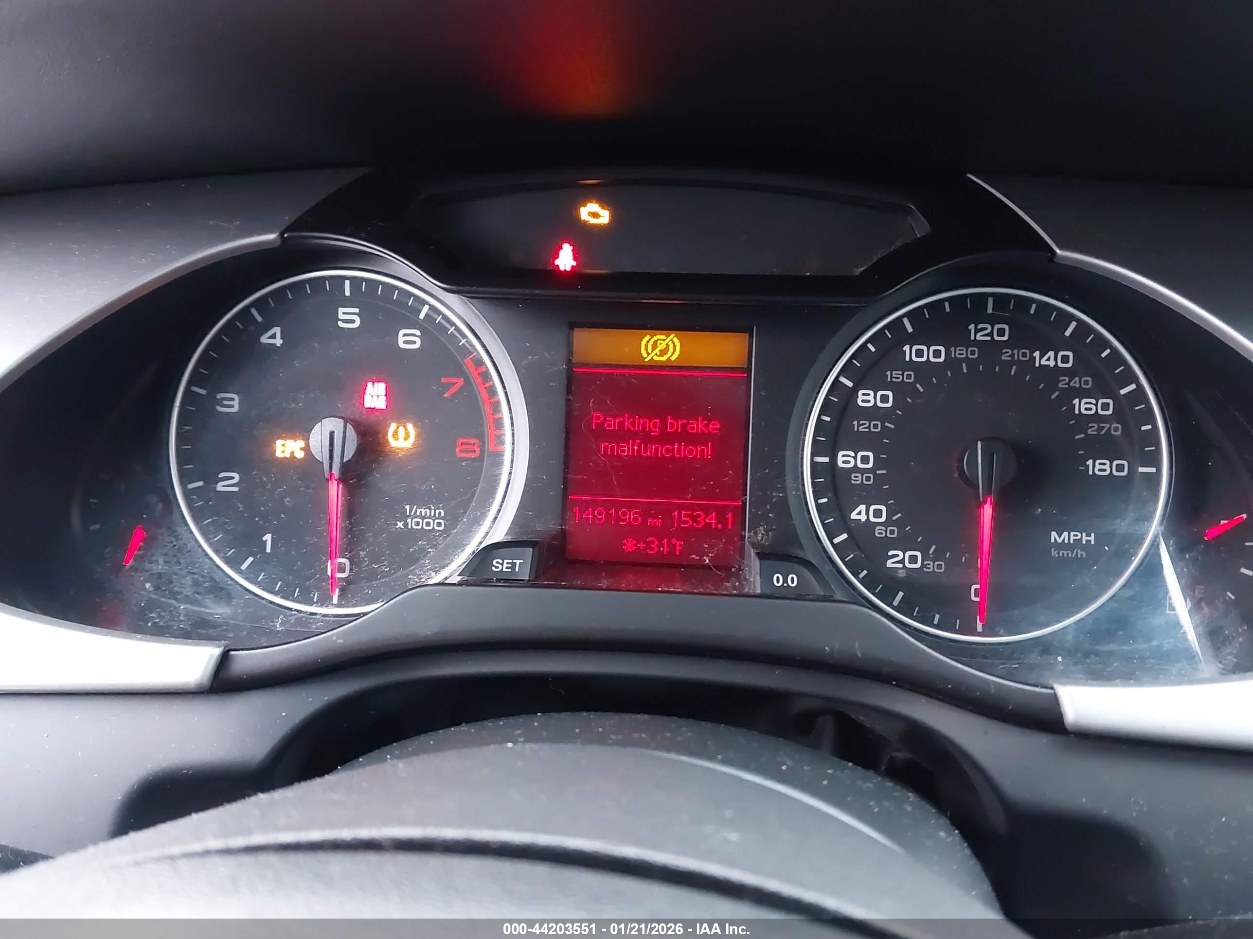 AUDI A4 image 7