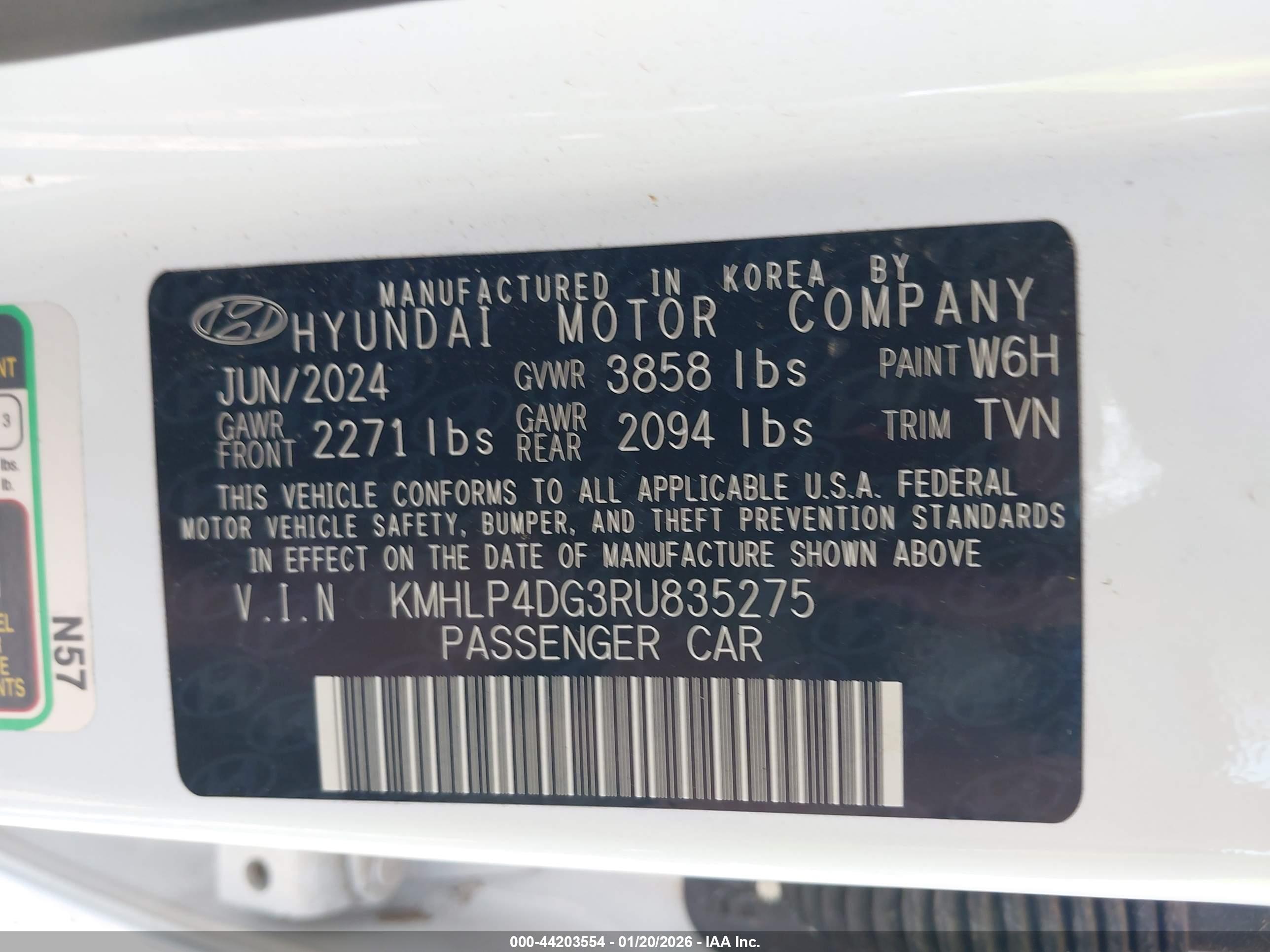 HYUNDAI ELANTRA image 9