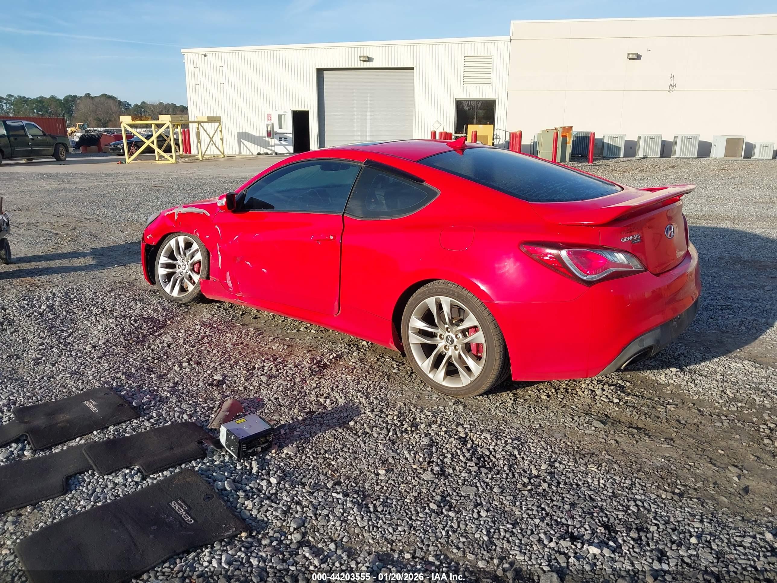 HYUNDAI GENESIS image 3