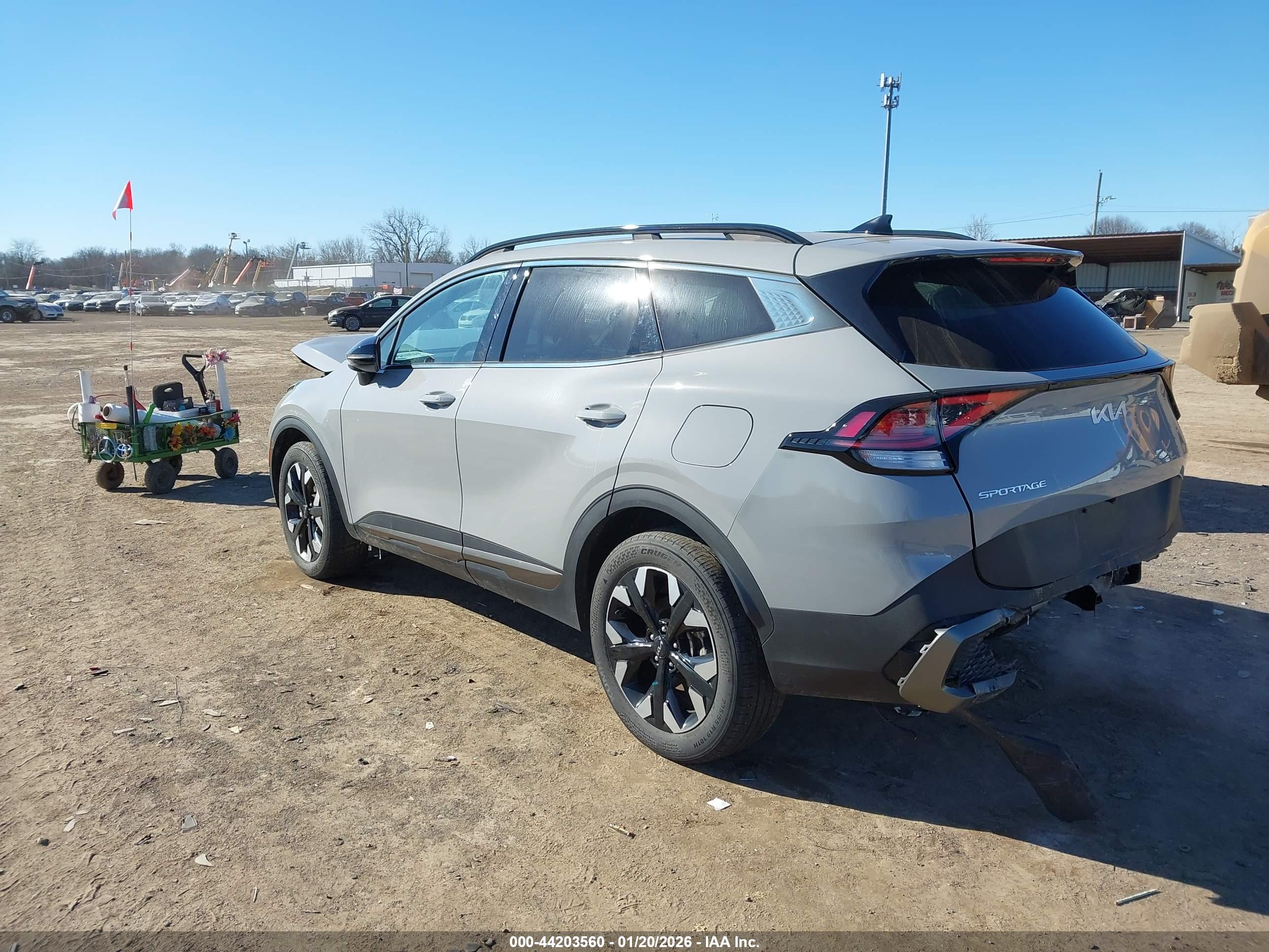 KIA SPORTAGE image 3