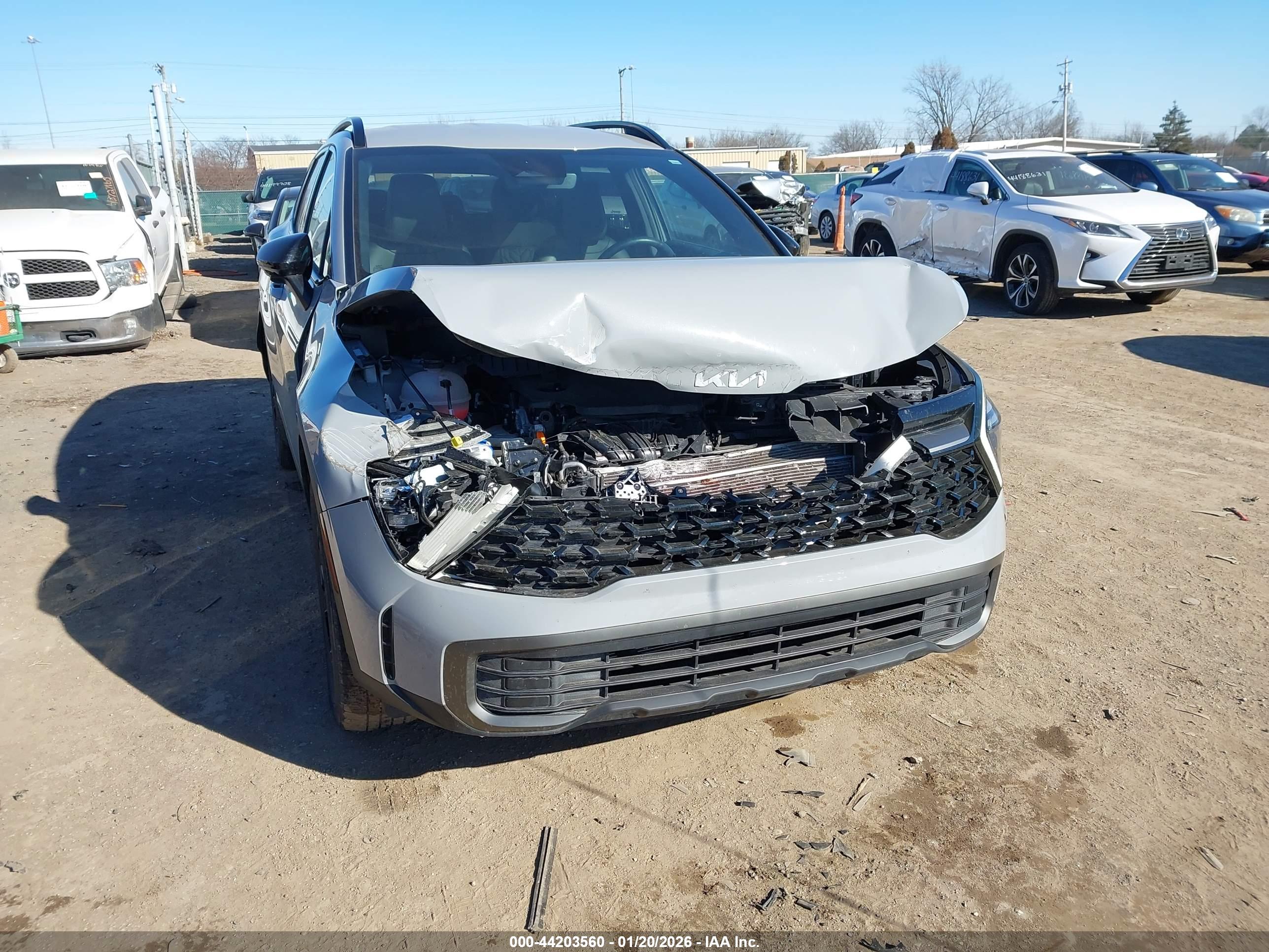 KIA SPORTAGE image 6