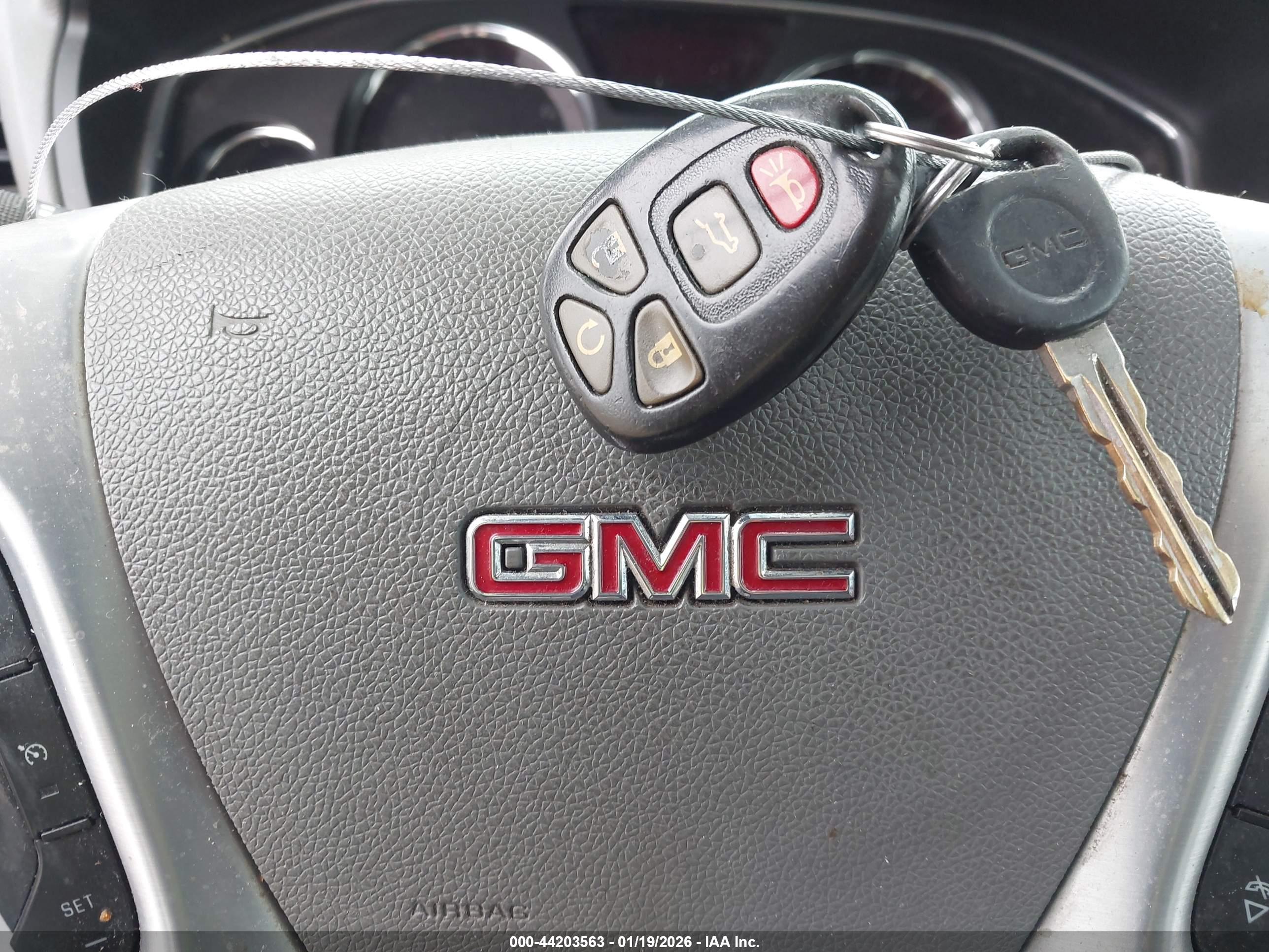 GMC ACADIA image 11