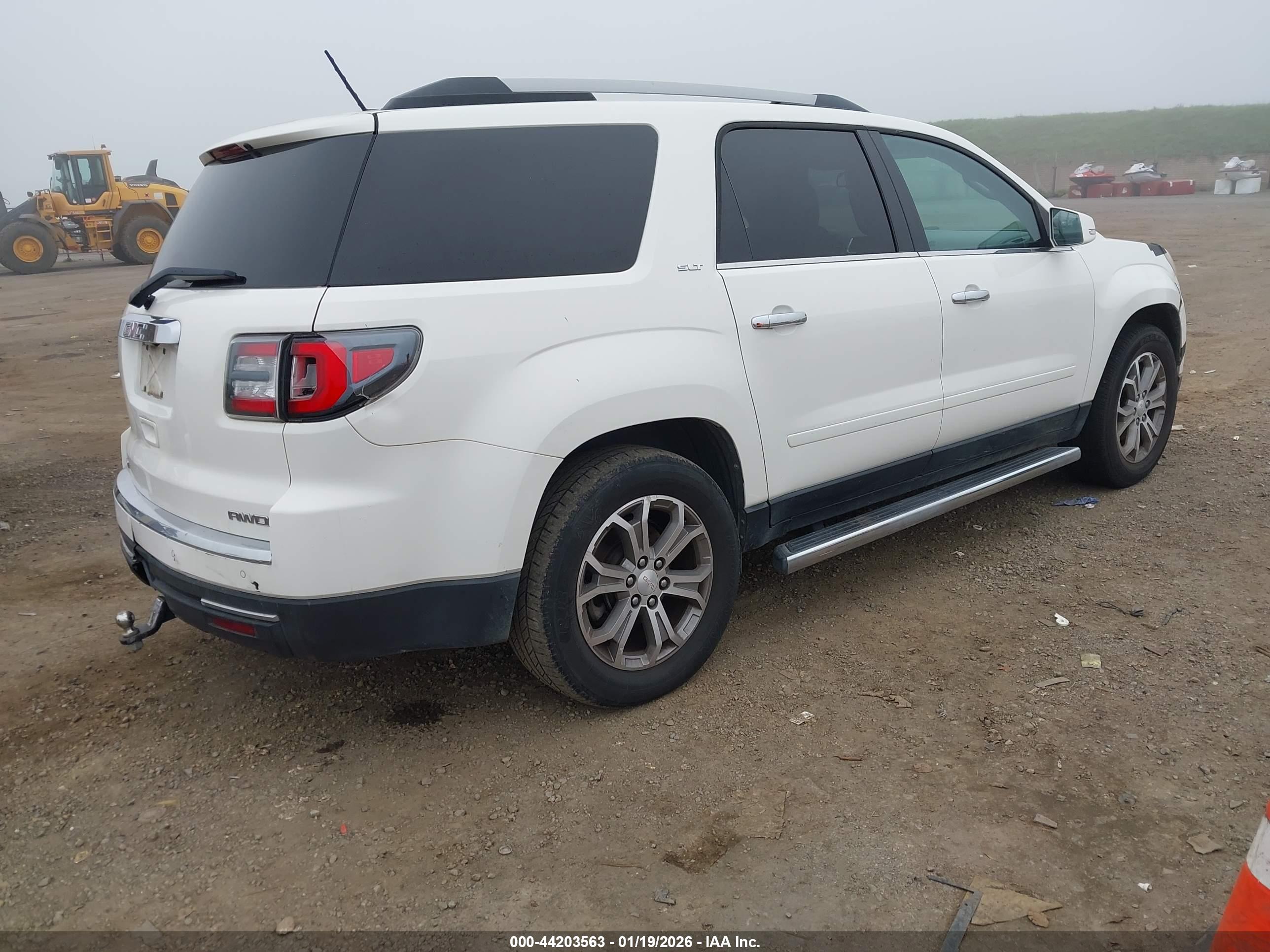GMC ACADIA image 4