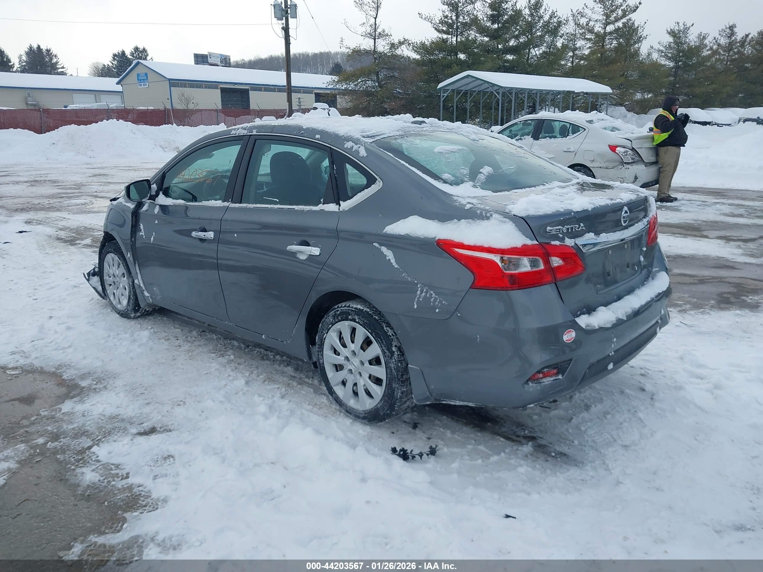 NISSAN SENTRA image 3