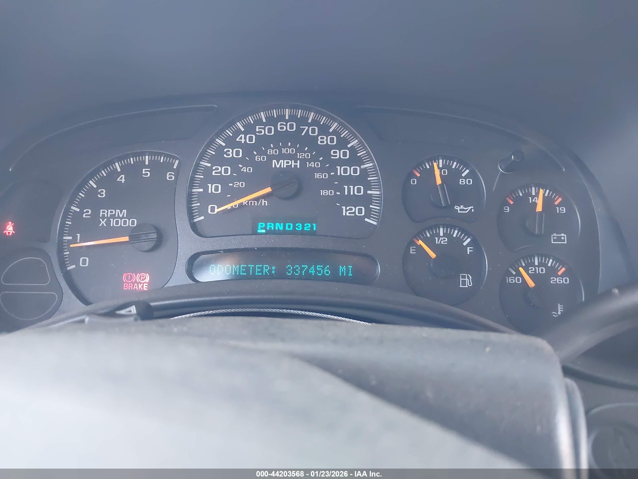 CHEVROLET SILVERADO image 7